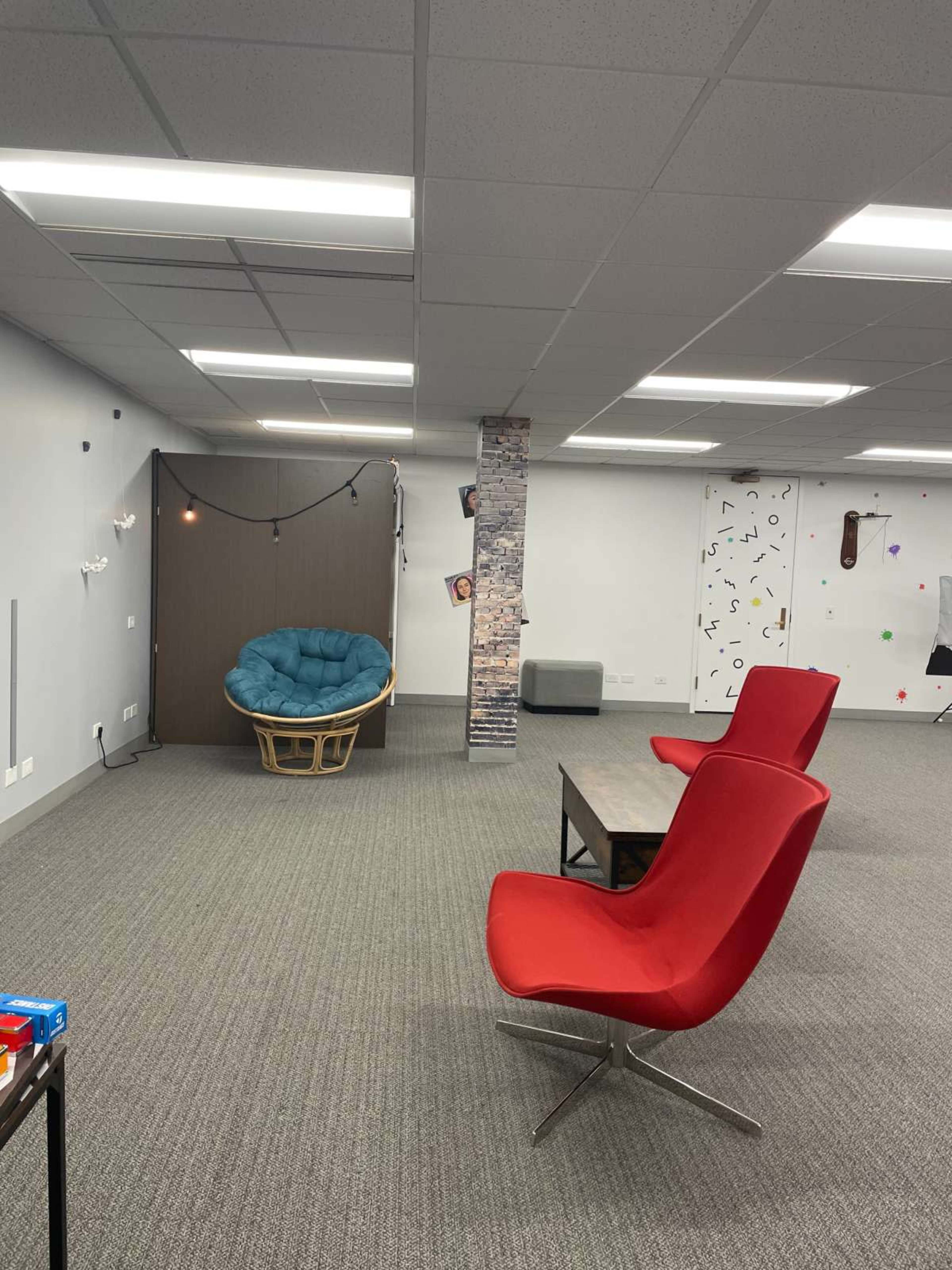 Open-Concept Office Lounge Image in Maine Township, Des Plaines, IL