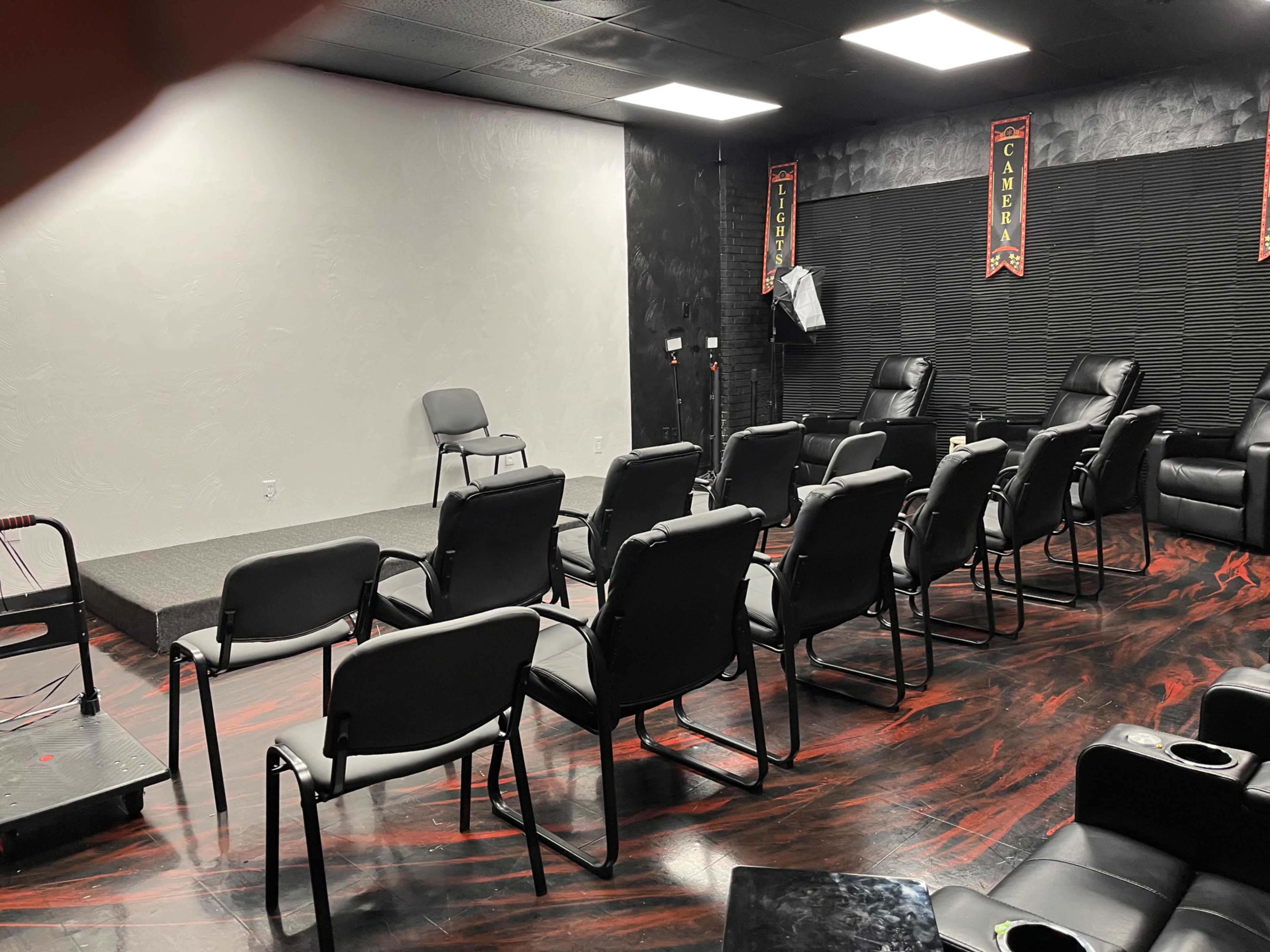 Universal rental space located just 5 to 15 minutes from five of the Seven cities depending on your direction. With this unique media room setup, the sky is the limit. Use your creativity to decorate how you want for any occasion. Image in Indian River, Chesapeake, VA