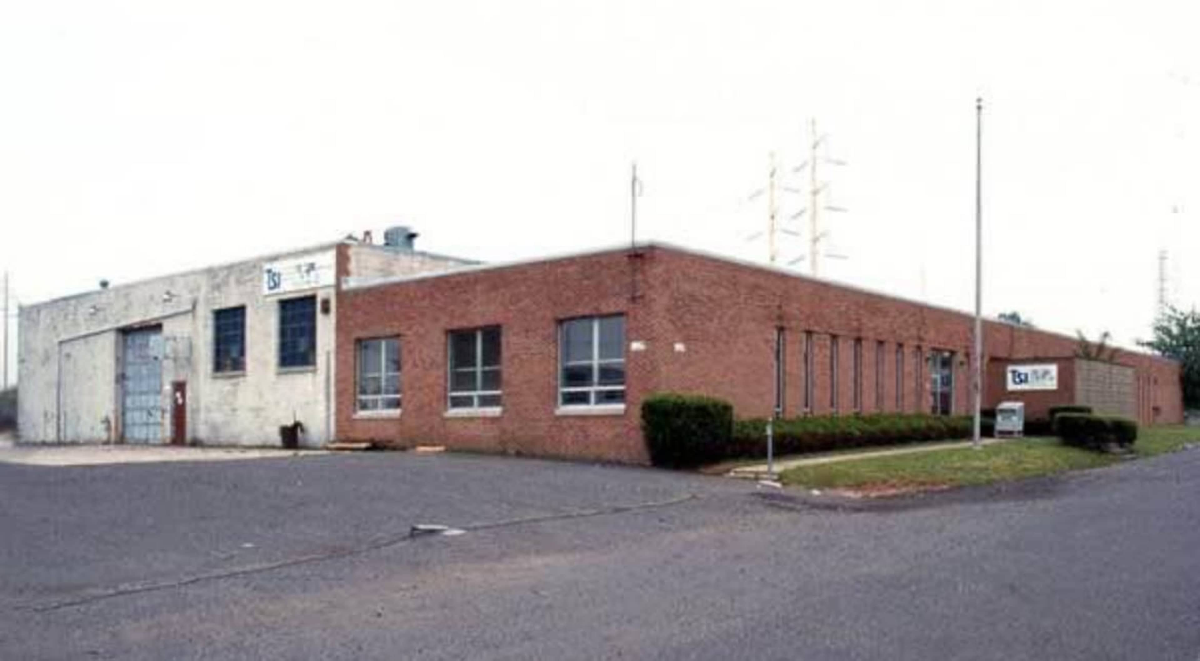 Industrial Warehouse Image in Linden, Linden, NJ