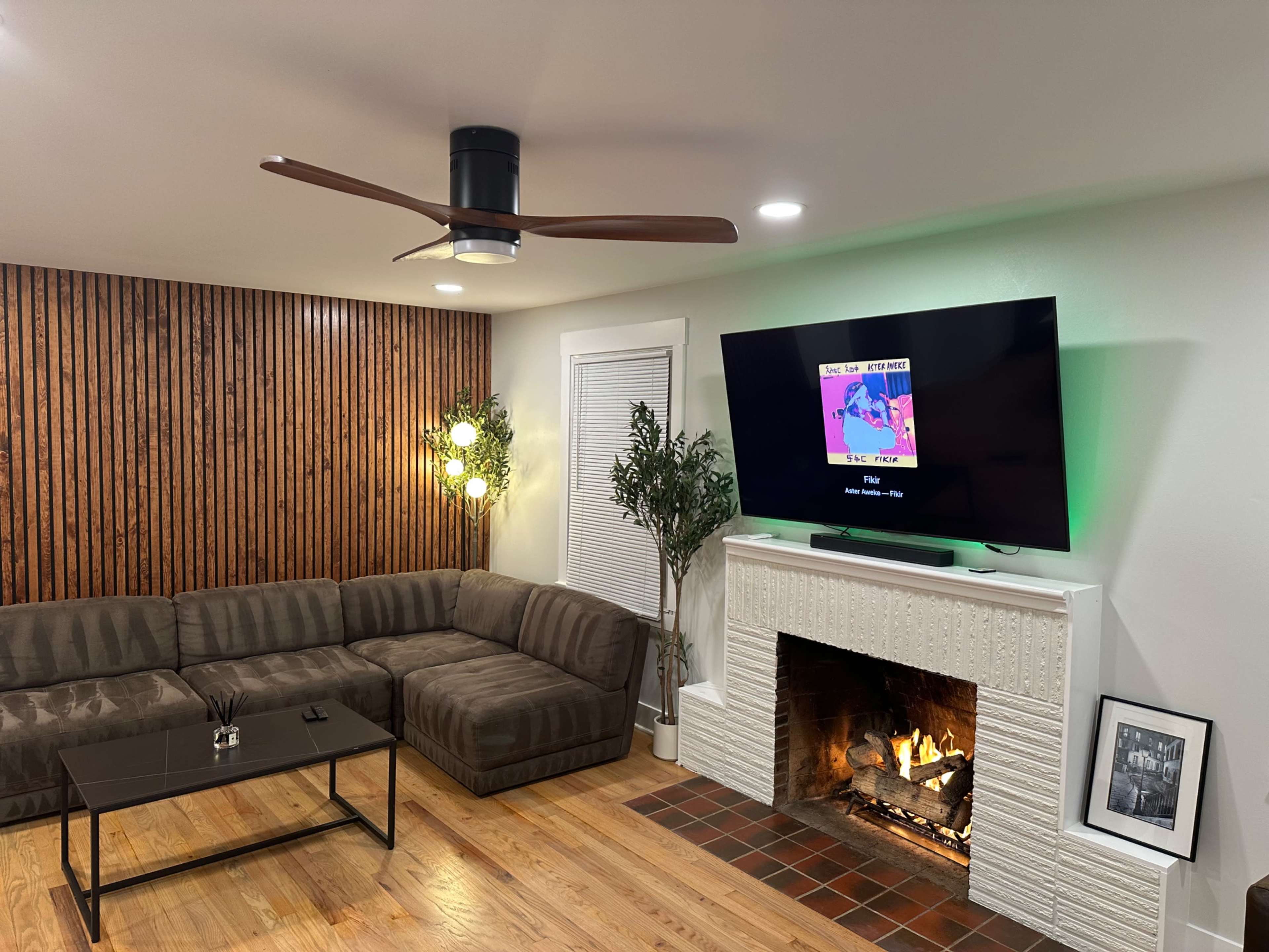 Modern newly remodeled house for the perfect event! Image in Broadview, Seattle, WA