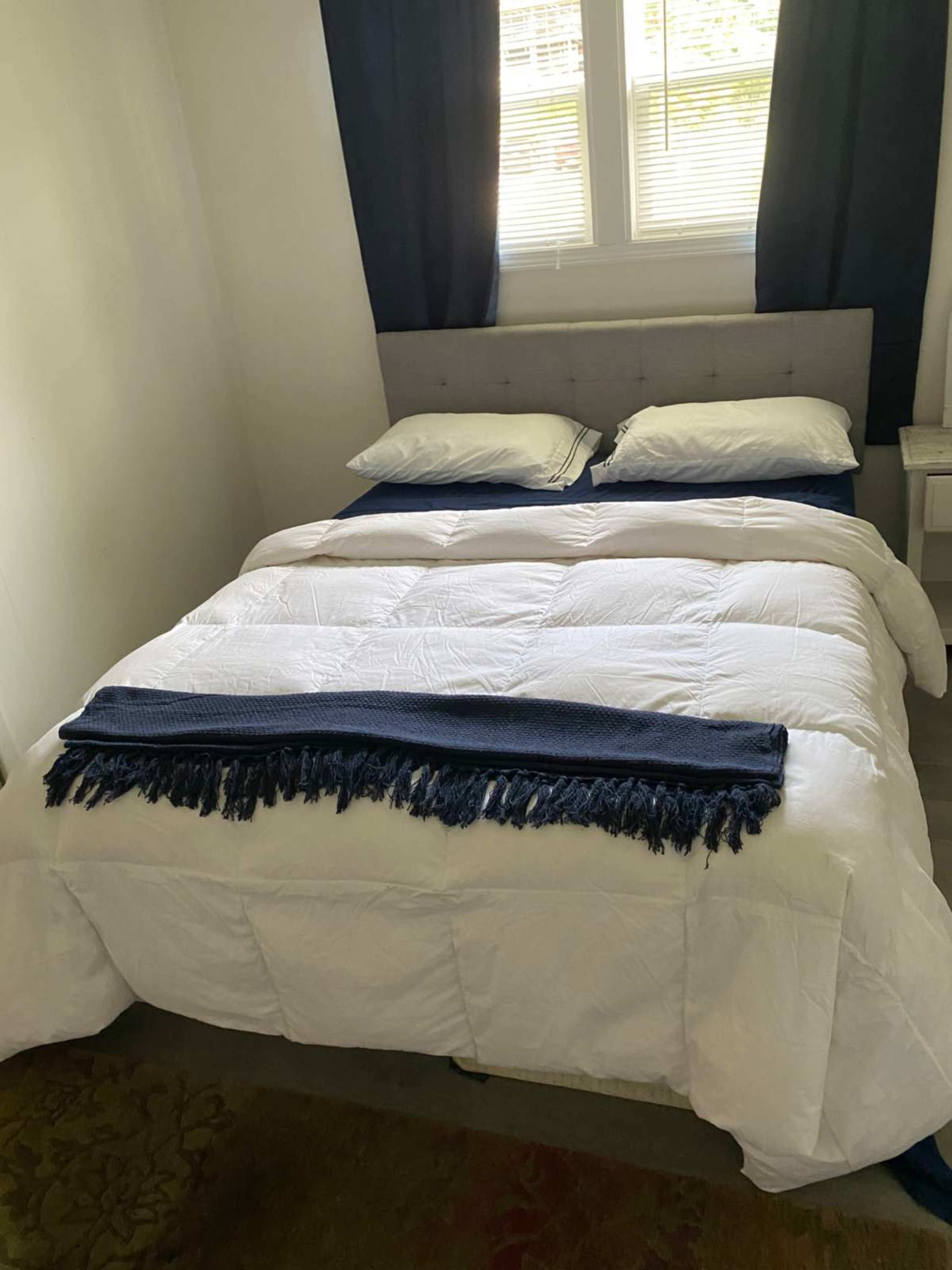 Lakefront Oasis Image in Tippecanoe Township, Leesburg, IN