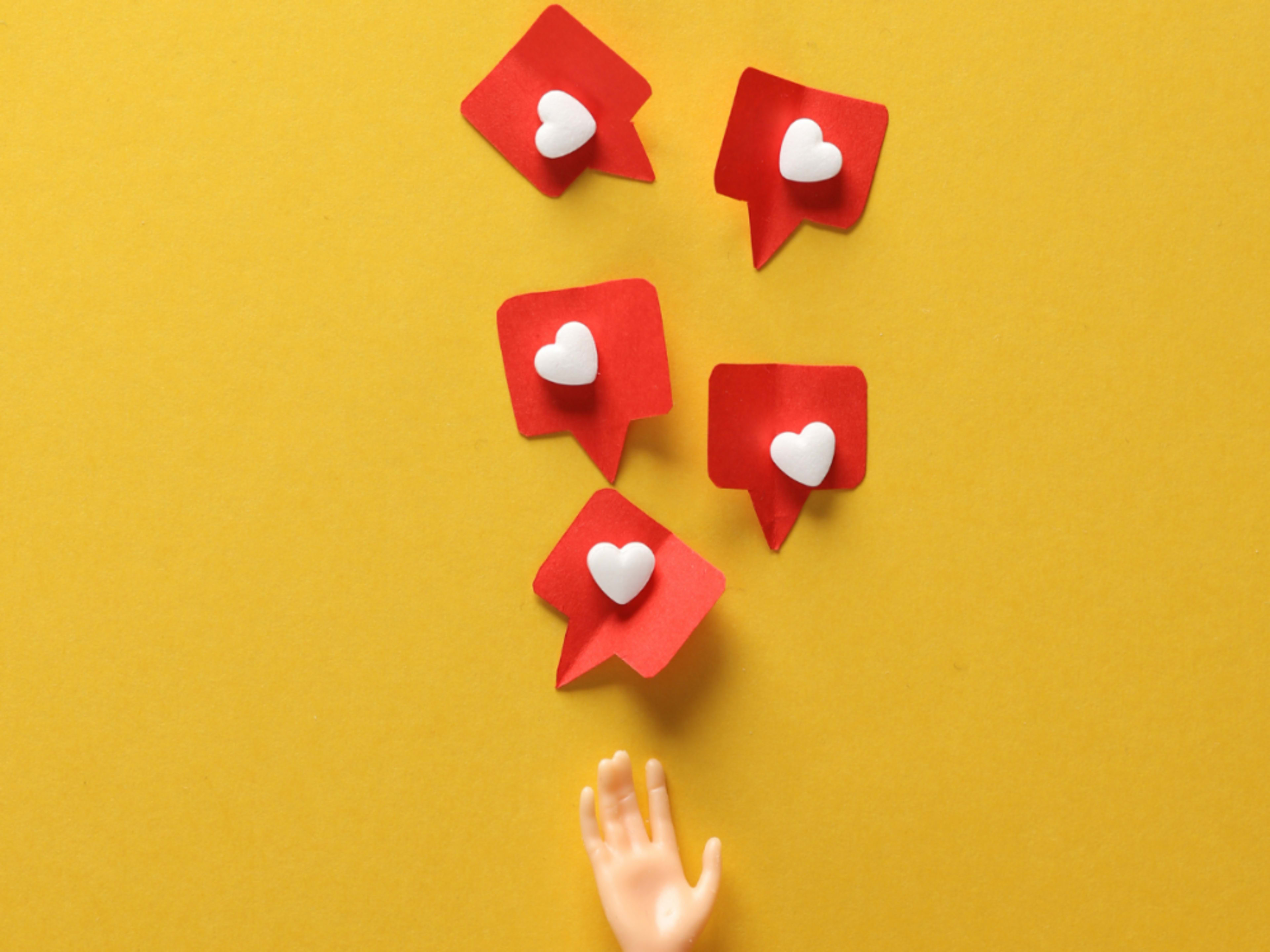 Vertical Social Media Ready Clips x5