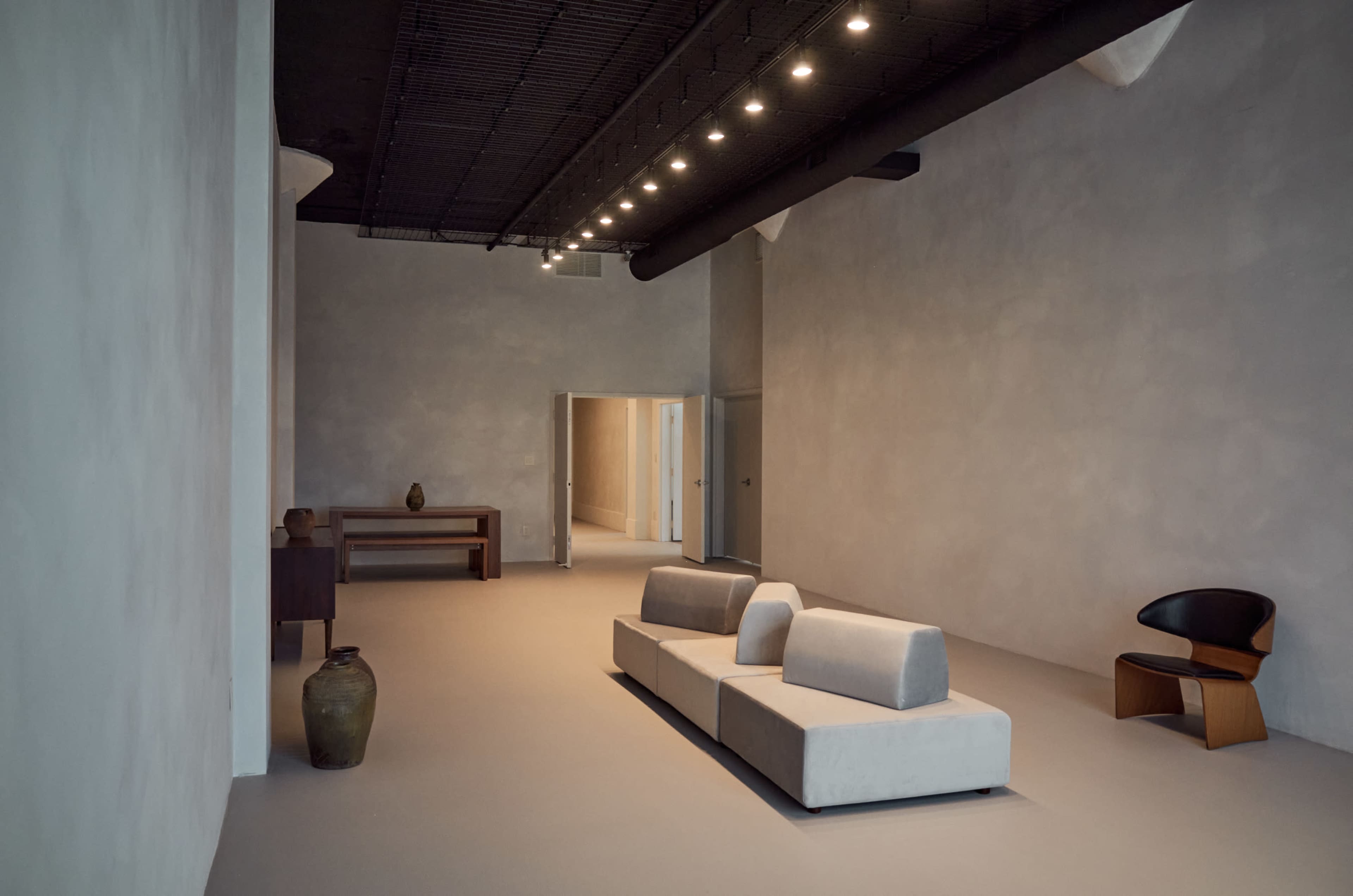 Spacious Open Concept Studio Image in Islington - City Centre West, Etobicoke, ON