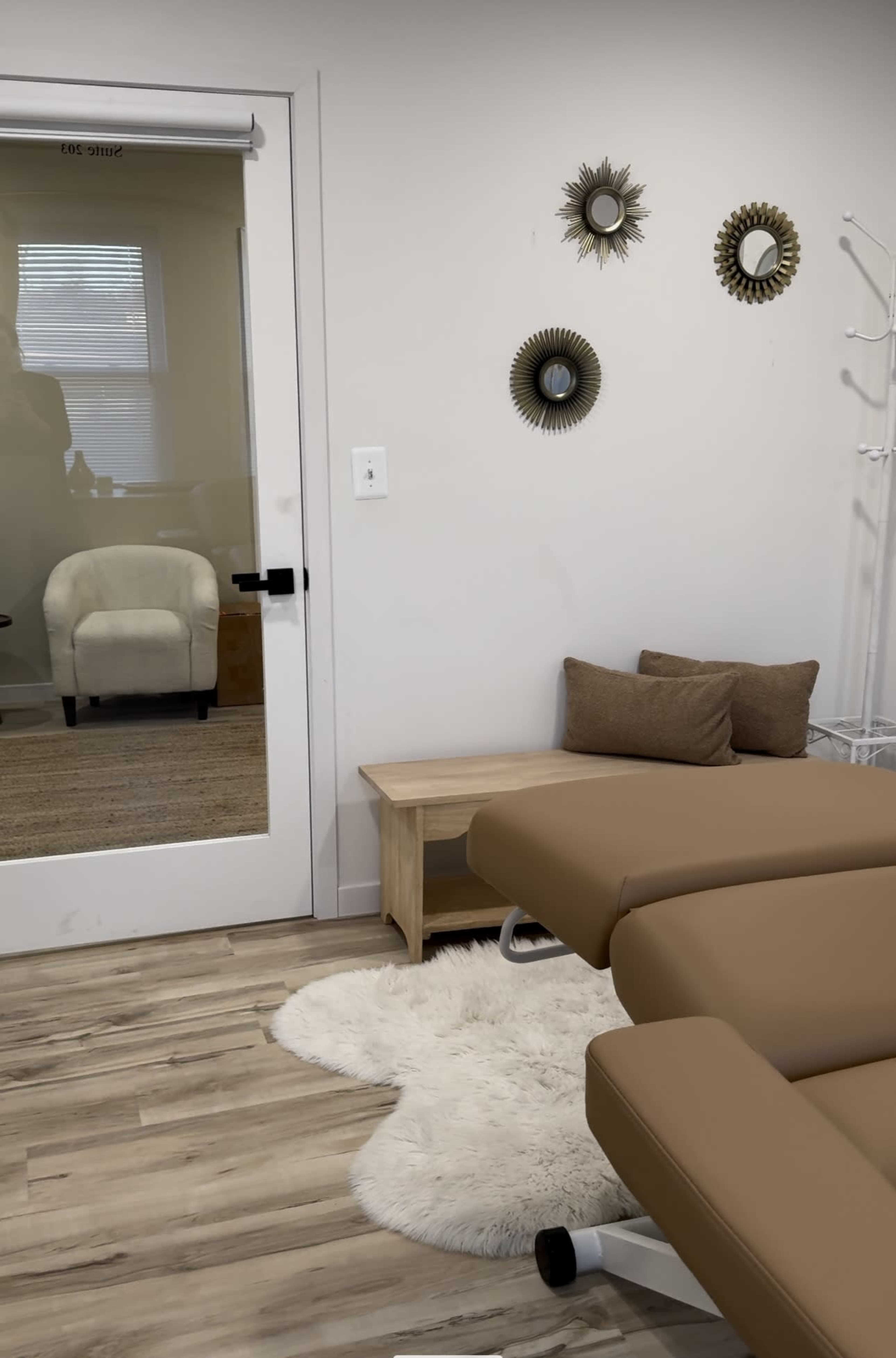 Minimalist Spa & Lounge Studio Image in Arbutus, Baltimore, MD
