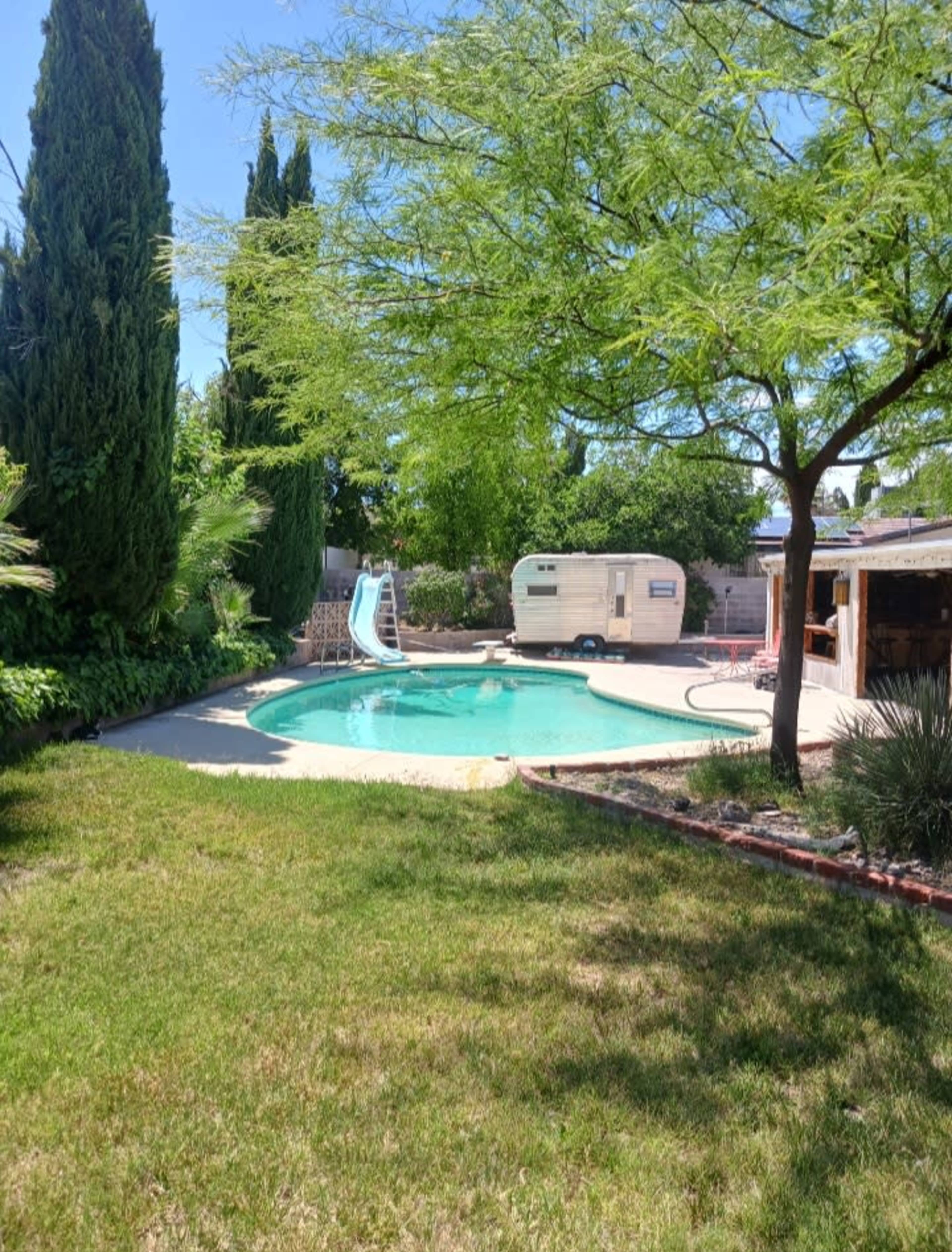vintage home & tiki bar with pool Image in Paradise, Las Vegas, NV