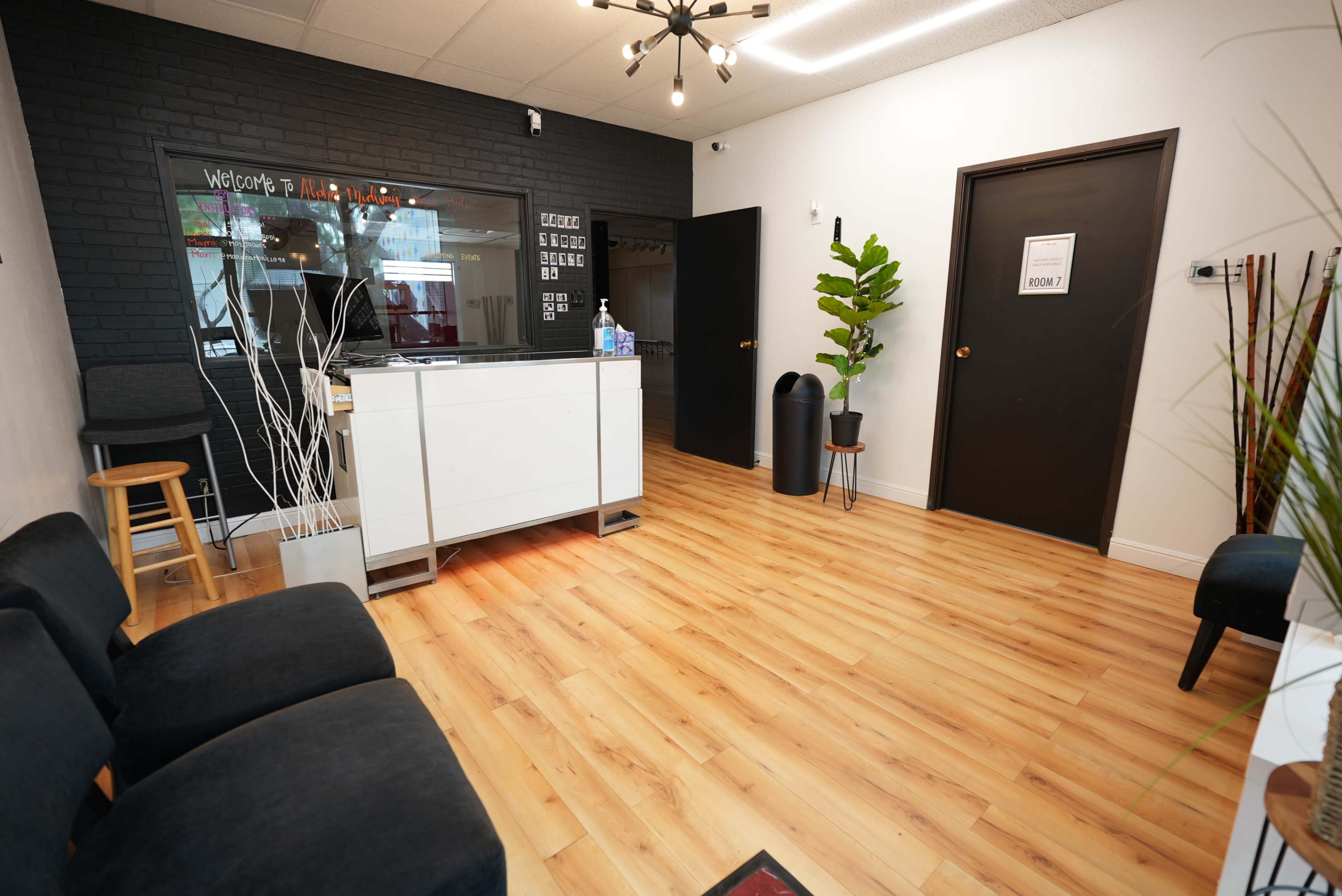 Room 7 - Mirrored Studio.  Hourly Rental Near Addison Dallas Image in Farmers Branch, Dallas, TX