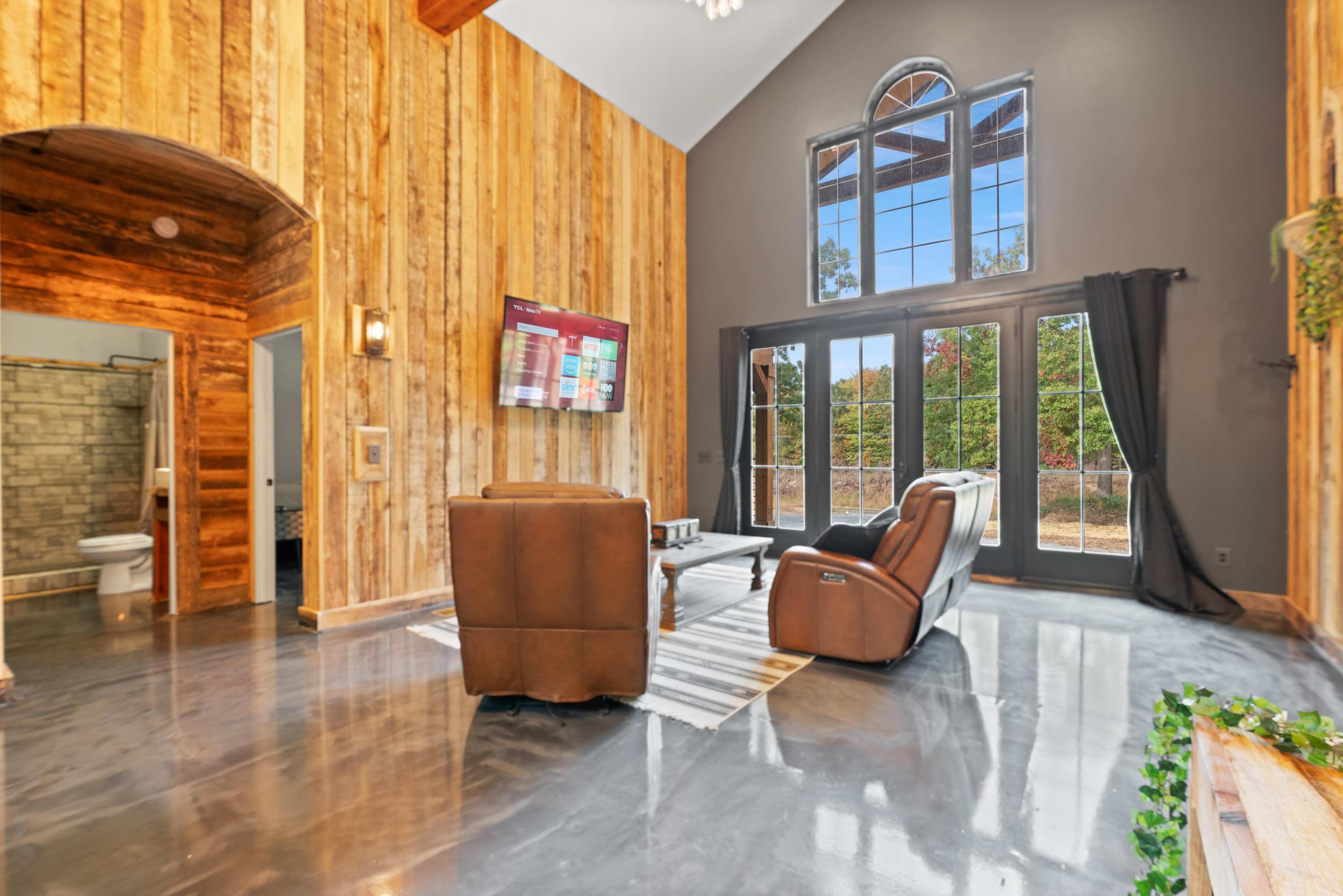 The Gun Valley Ranch - Hot Tub Image in , Cumberland Furnace, TN