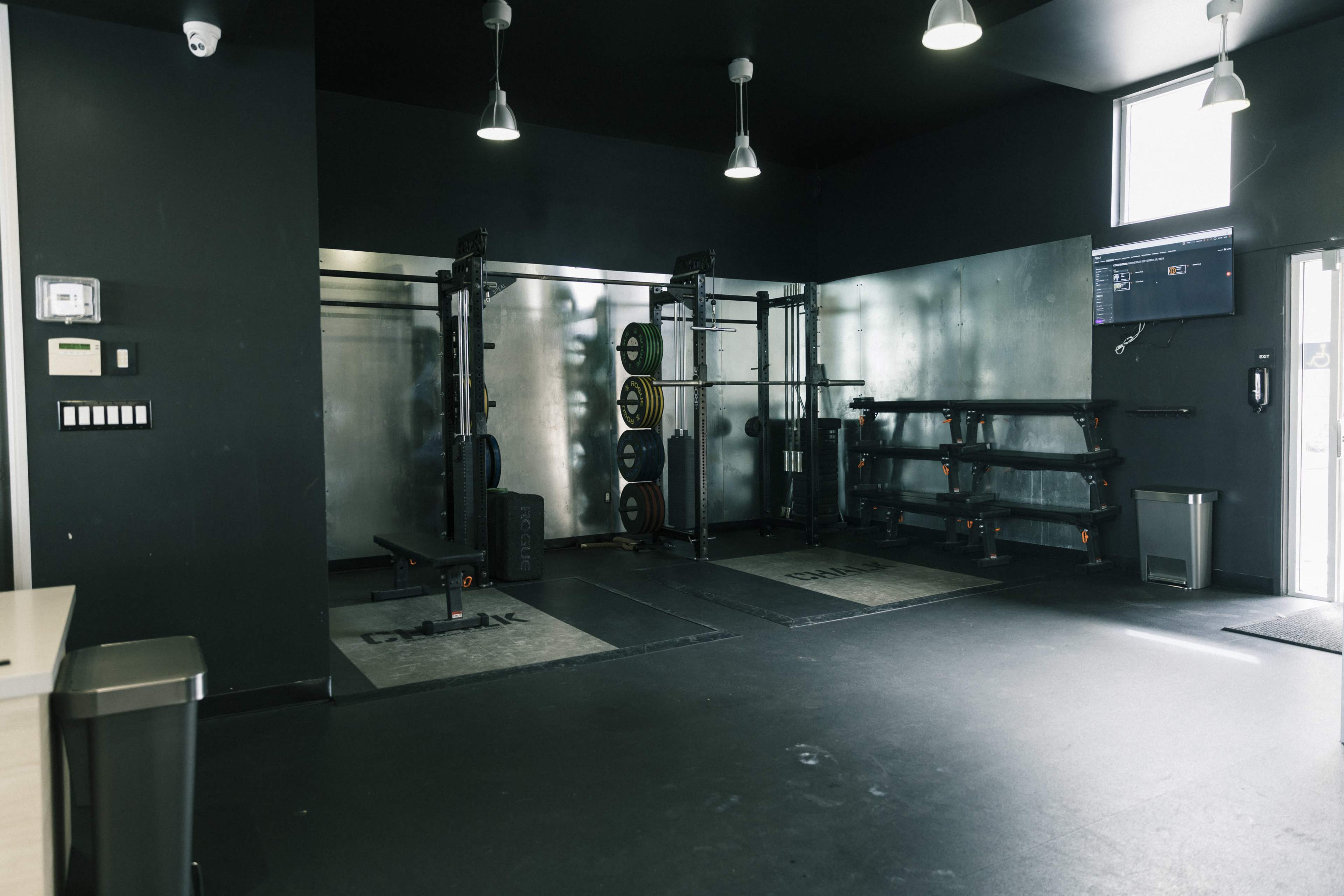Highly Aesthetic Functional Fitness Gym with Great Lighting Image in East Side Costa Mesa, Costa Mesa, CA