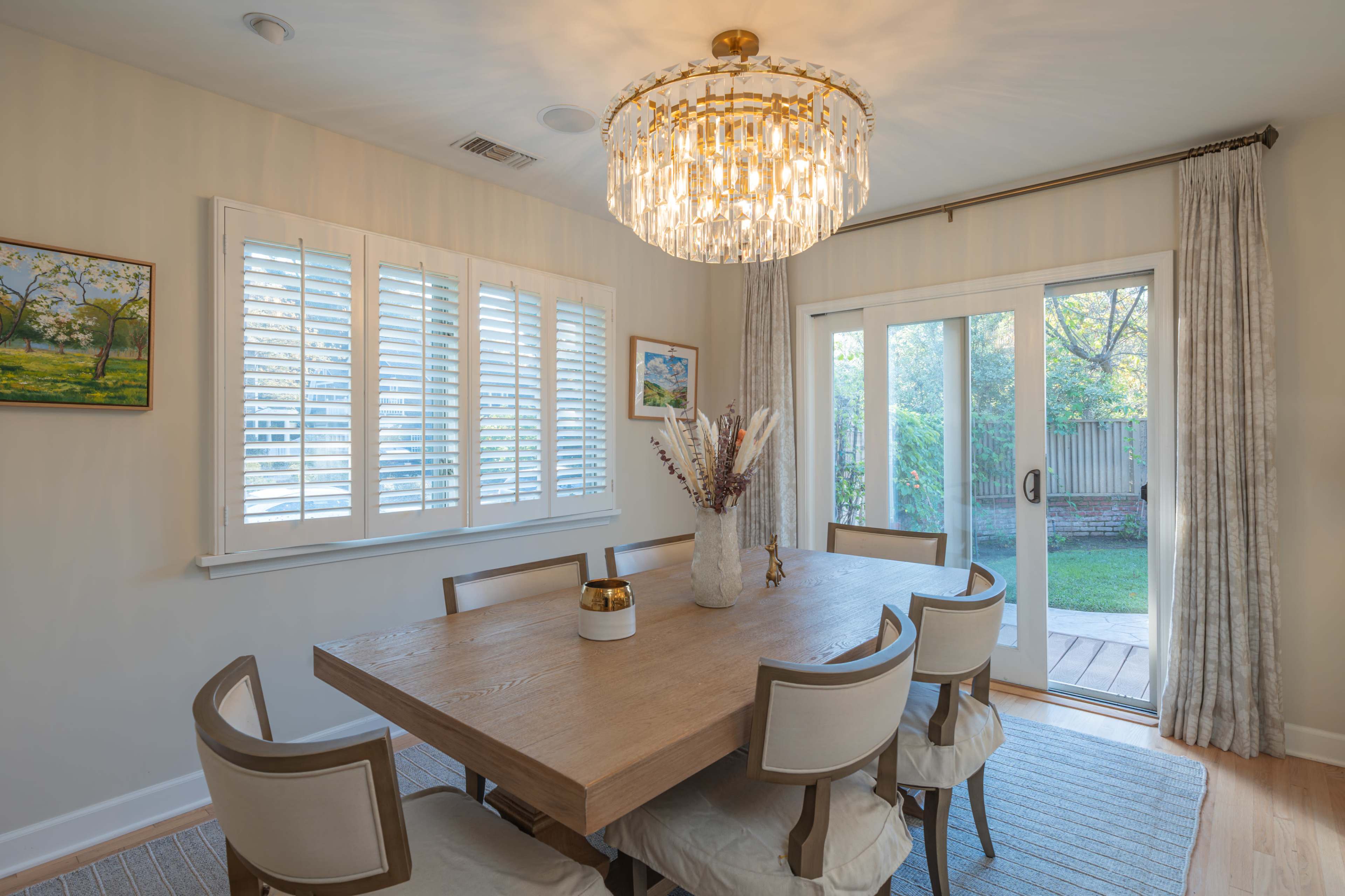 Bright Contemporary California Home with Luxury Kitchen Image in South Pasadena, south pasadena, CA