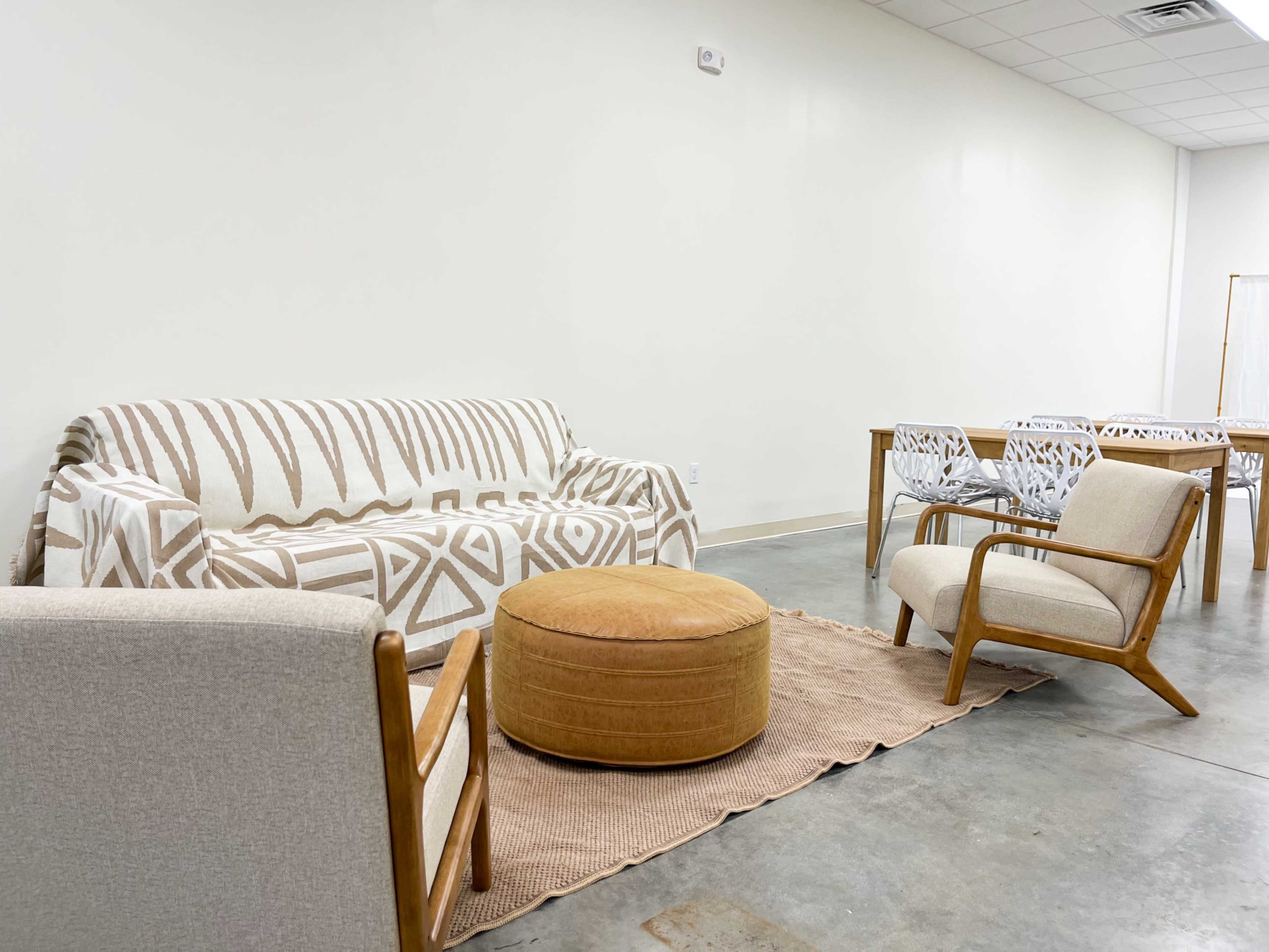 Small Party Space & Creative Co-Working Studio Image in North Central Pensacola, Pensacola, FL