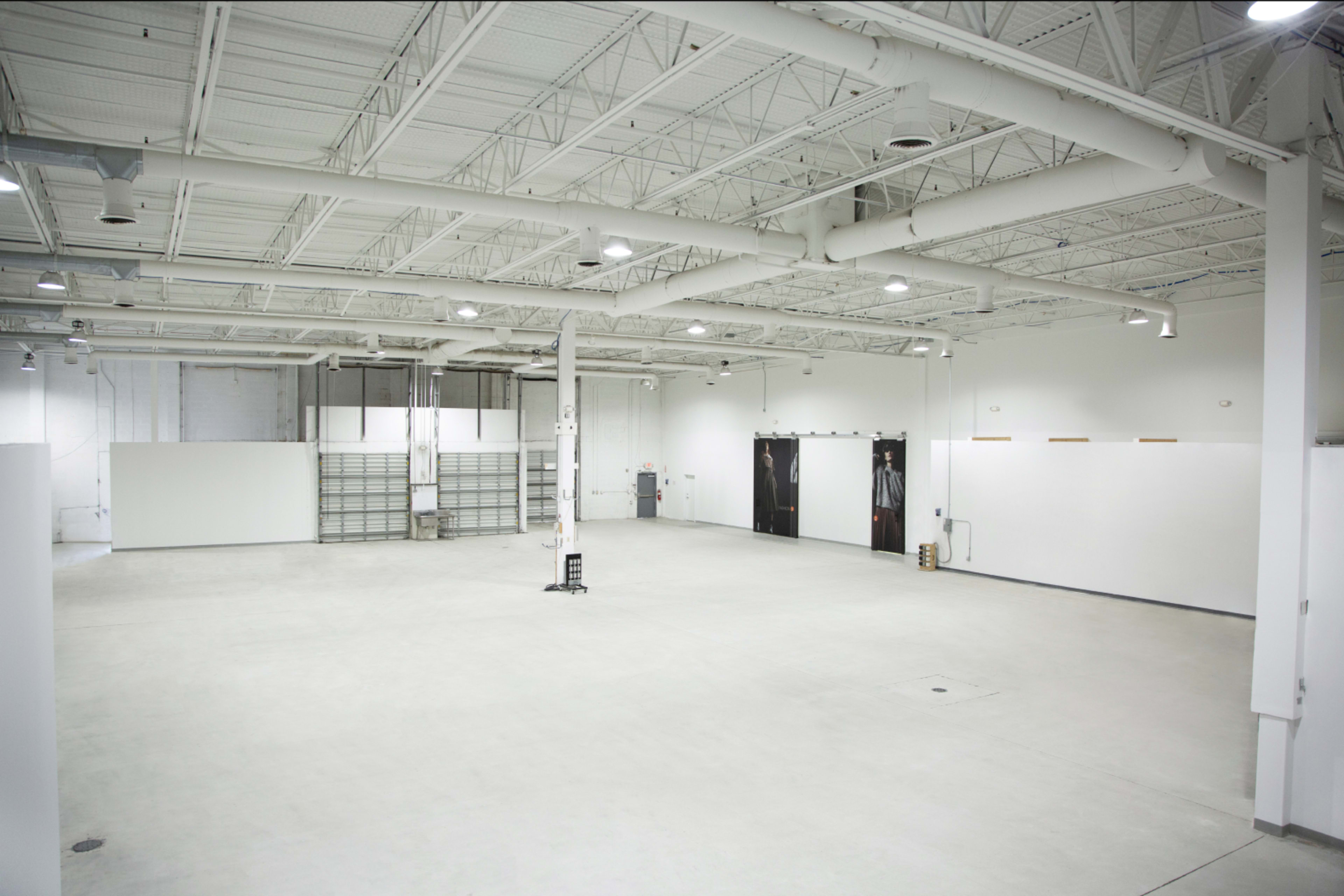 Main Studio – 7,200 sq ft Production Stage Image in Oakwood, Hollywood, FL
