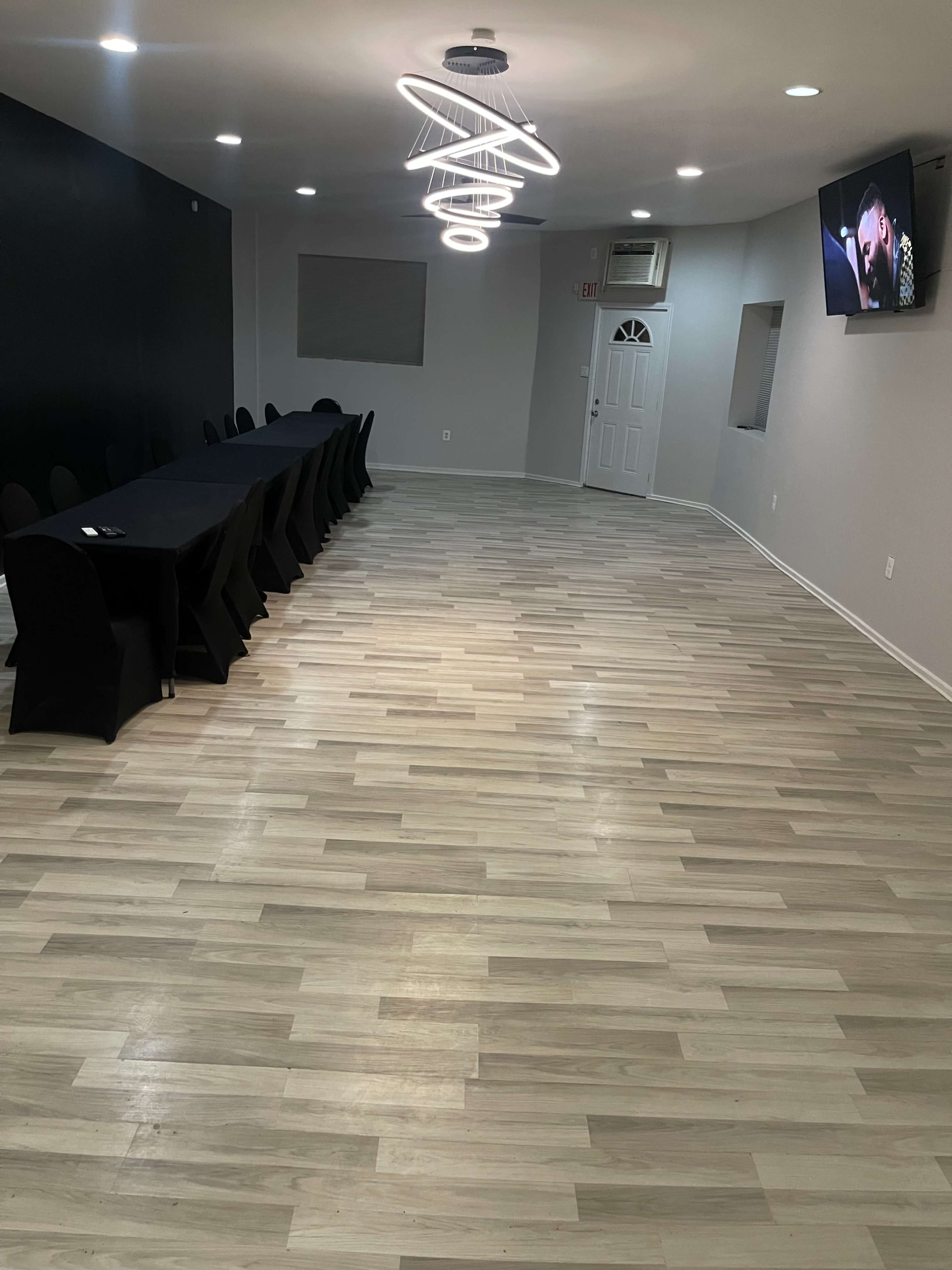 Multipurpose 2 Large Room Event Space Image in Lawndale, Chicago, IL