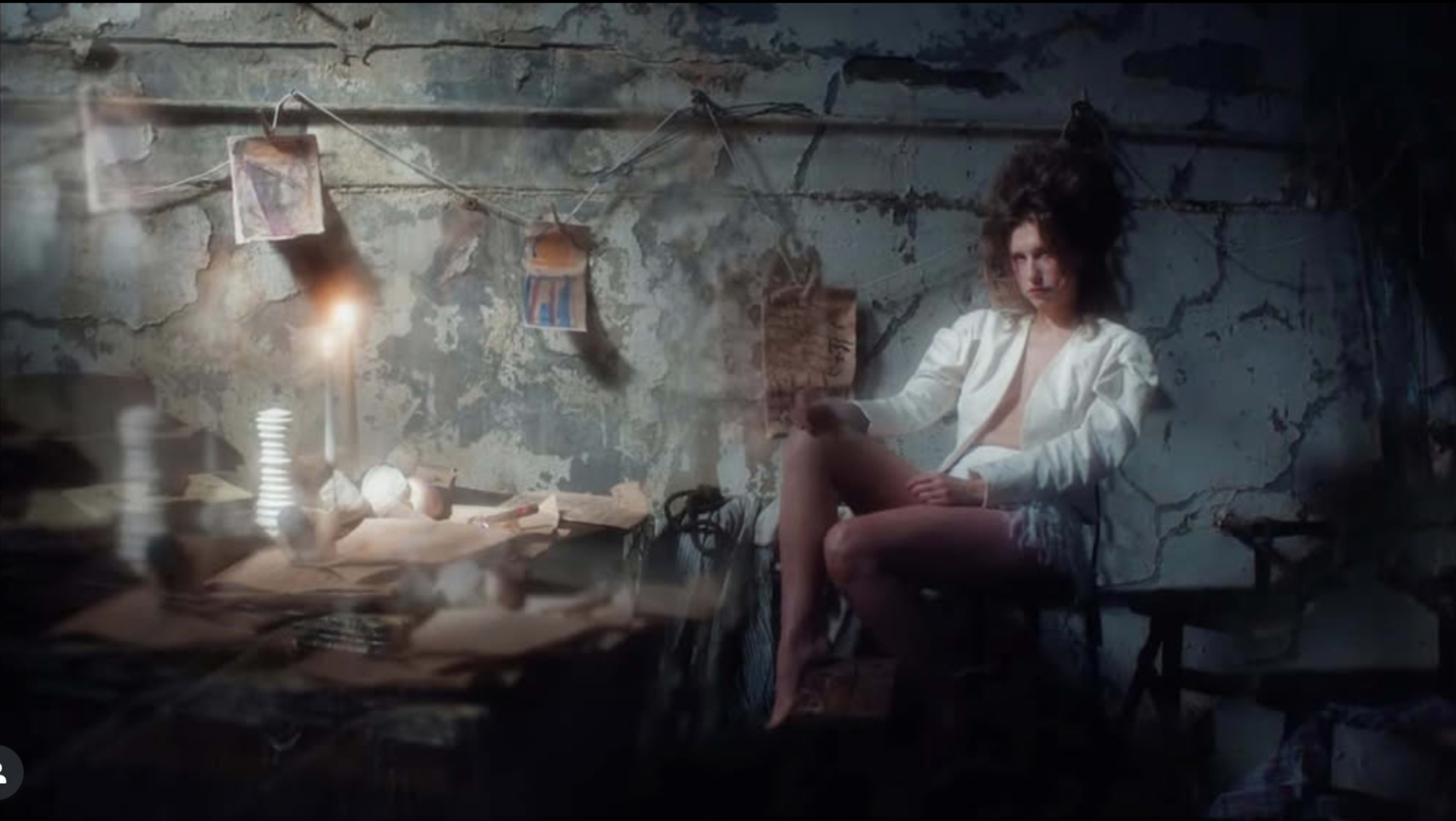 Industrial Loft with Distressed Walls in 1920s Factory Warehouse Image in Williamsburg, Brooklyn, NY