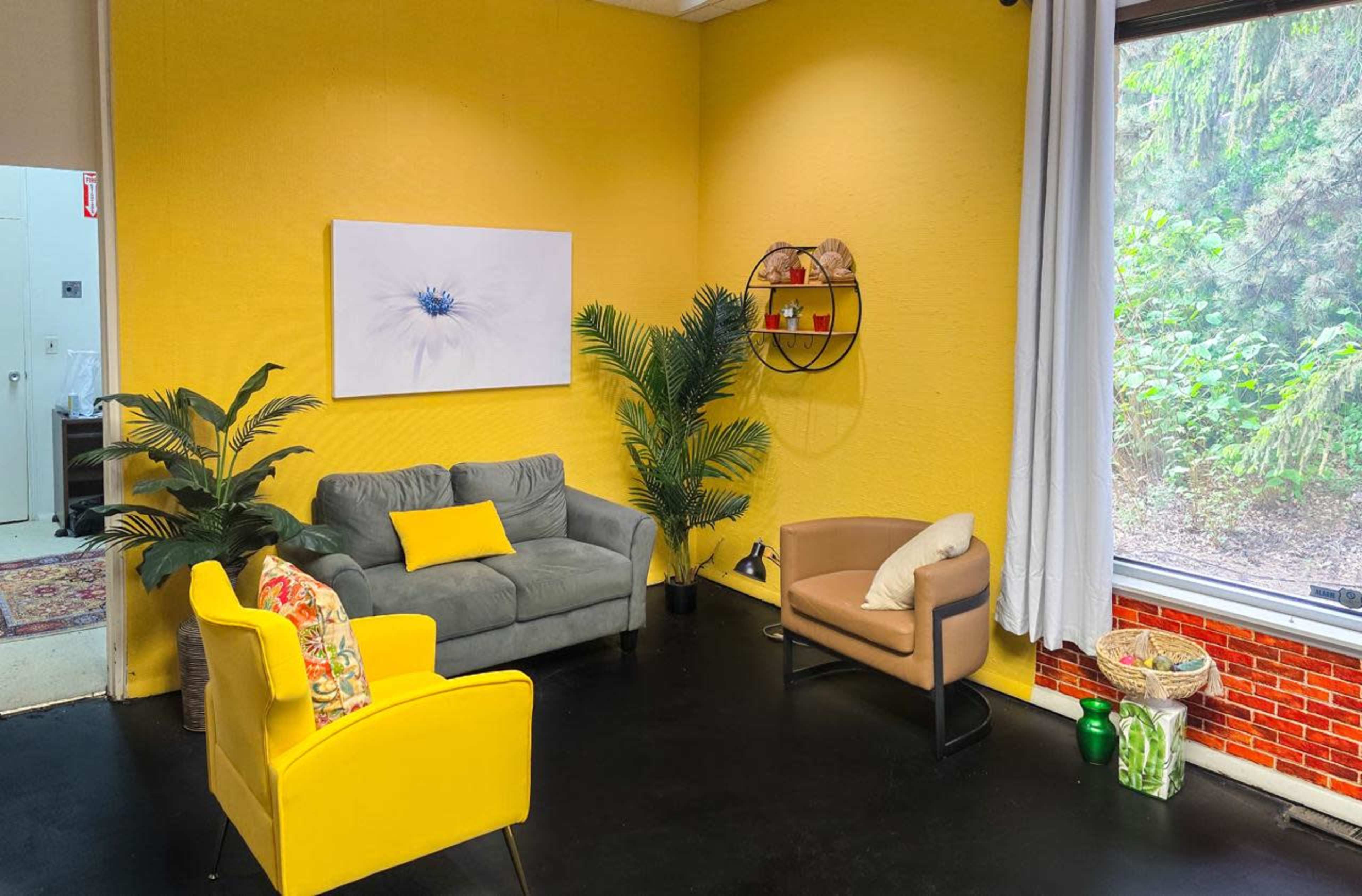 Vibrant Multi purpose production studio Image in York Township, Oak Brook, IL