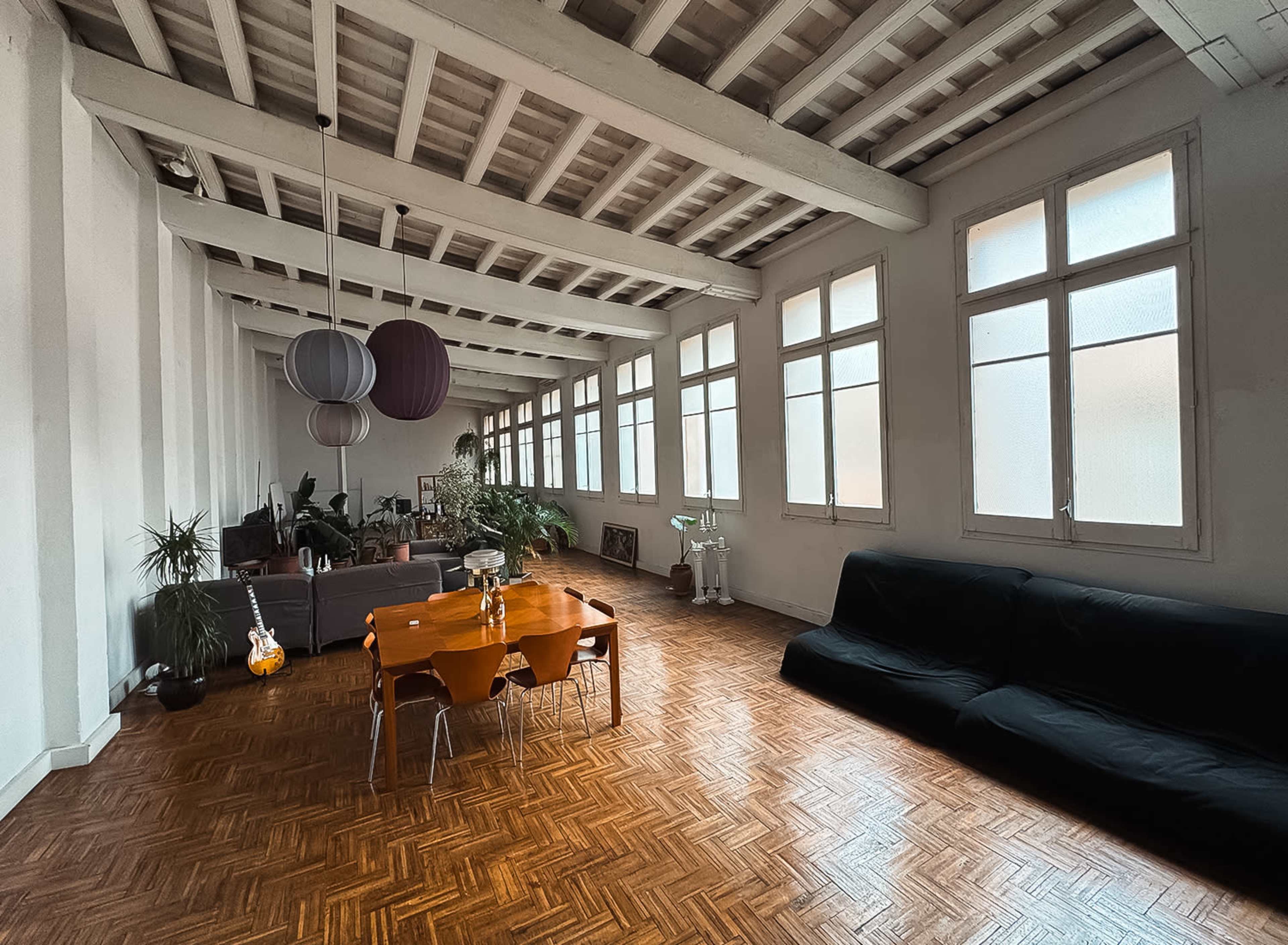Bright & Versatile Studio Loft in Barcelona center with Terrace, Kitchen, Bathroom & Bed for Photoshoots Image in Sant Pere, Barcelona, B