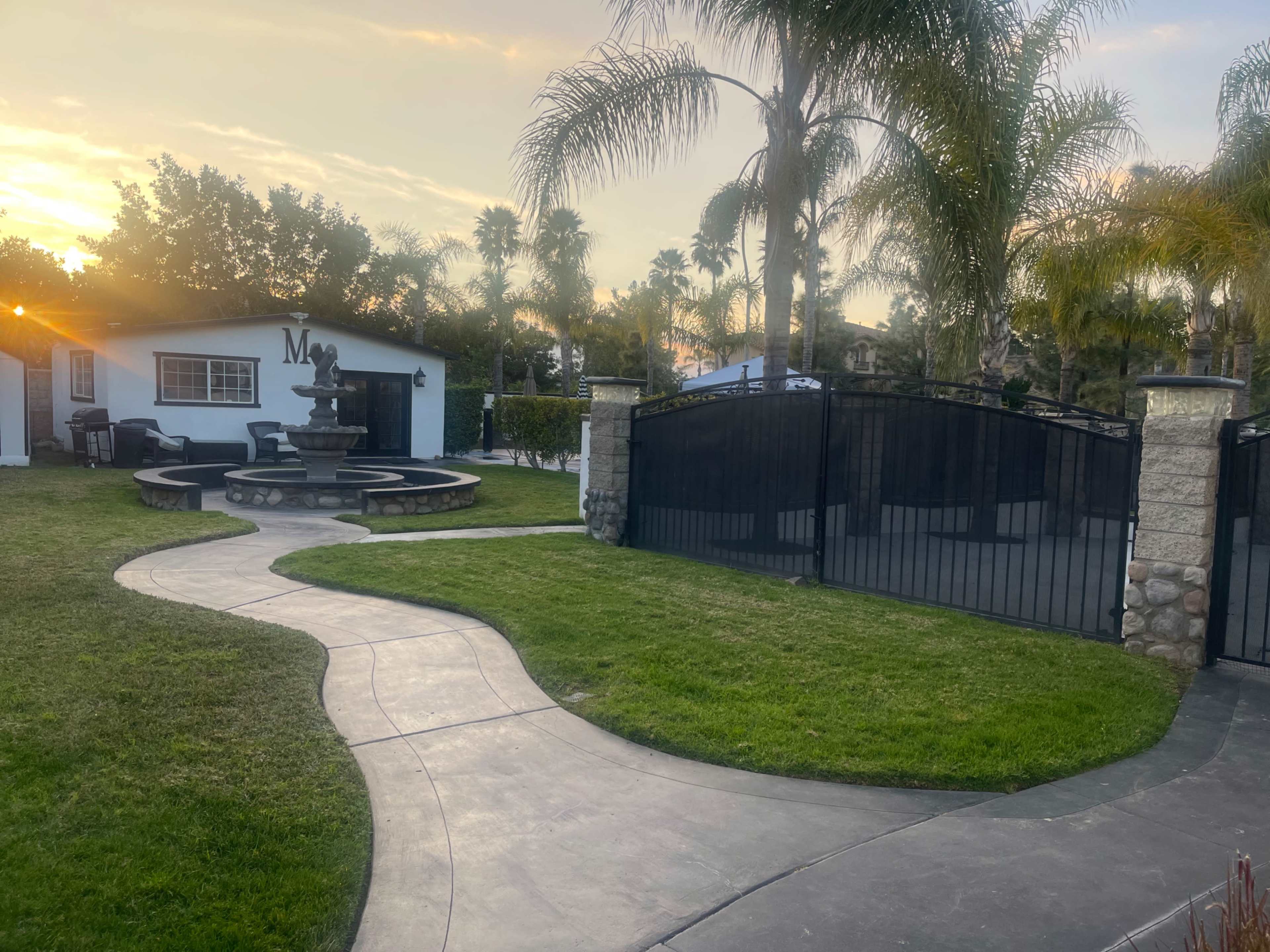 Large Outdoor Area Image in Norco Hills, Norco, CA