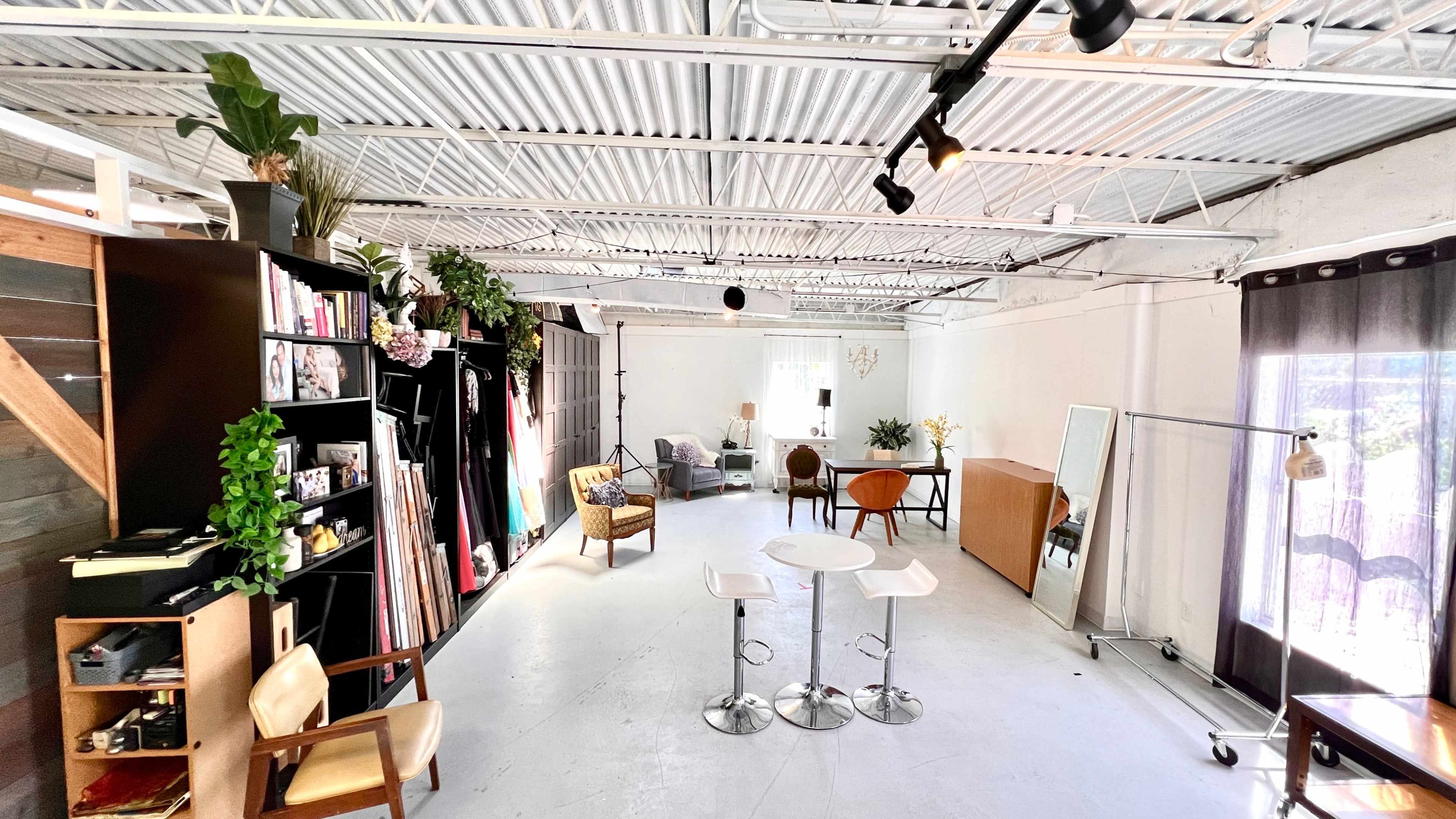 Spacious Studio Space in Warehouse Arts District Image in St. Petersburg, St Petersburg, FL