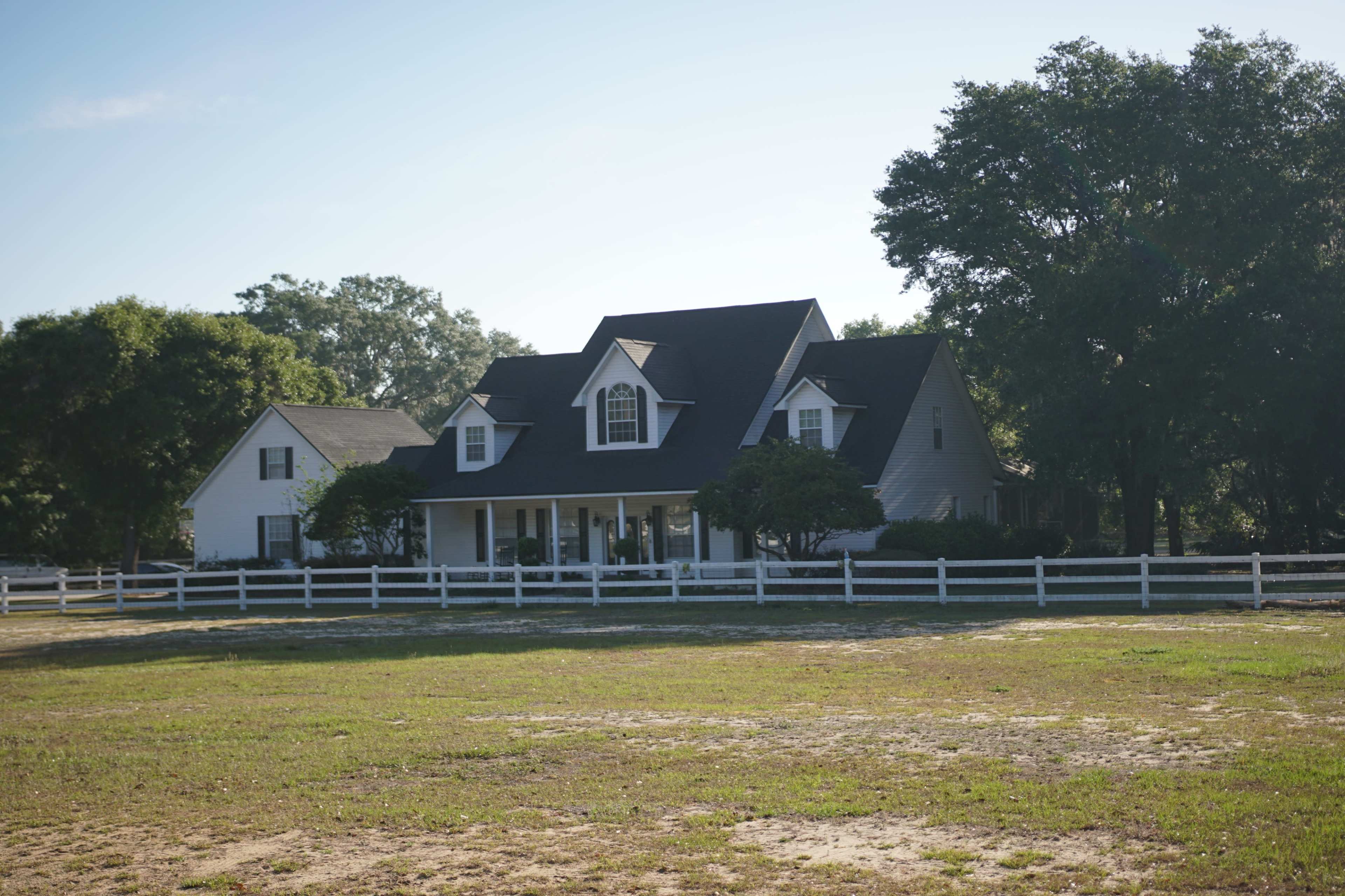 Farm/ranch estate with pool, barn and farm animals Image in East County Civic Group, Dover, FL