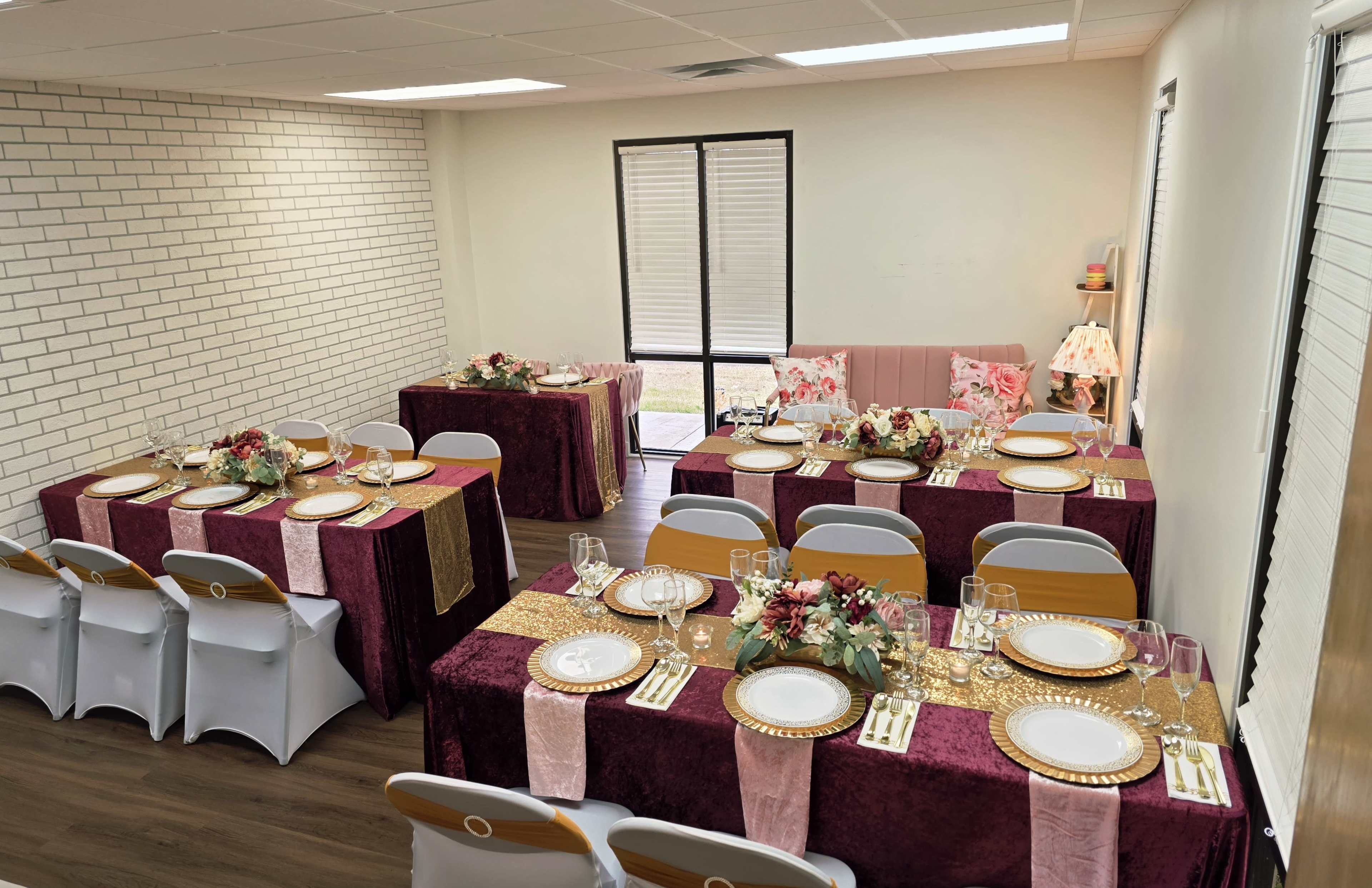 Intimate Suite Setting Image in Jackson, Jackson, MS