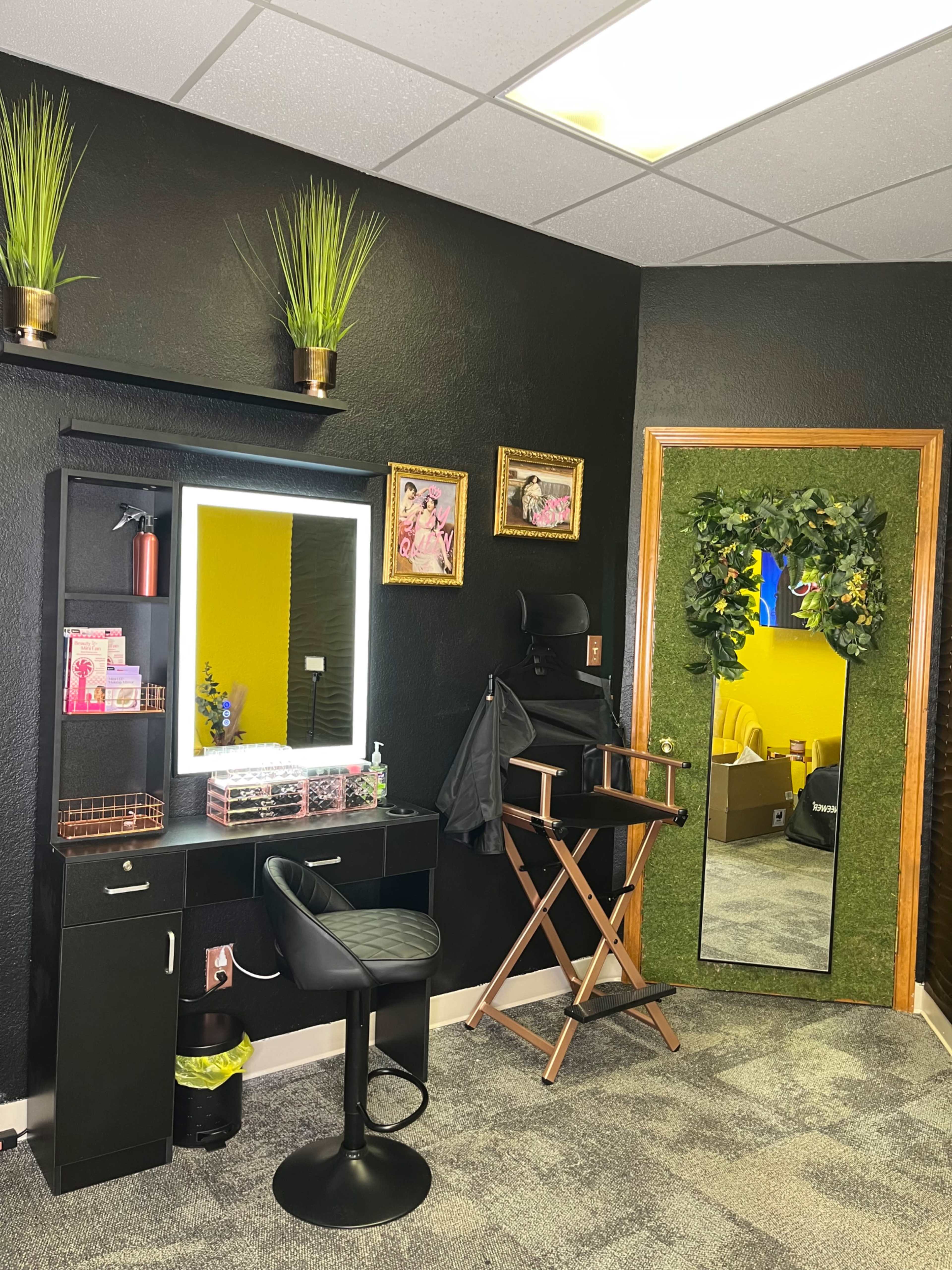 Just 10mins away from the Airport Image in Paradise, Las Vegas, NV