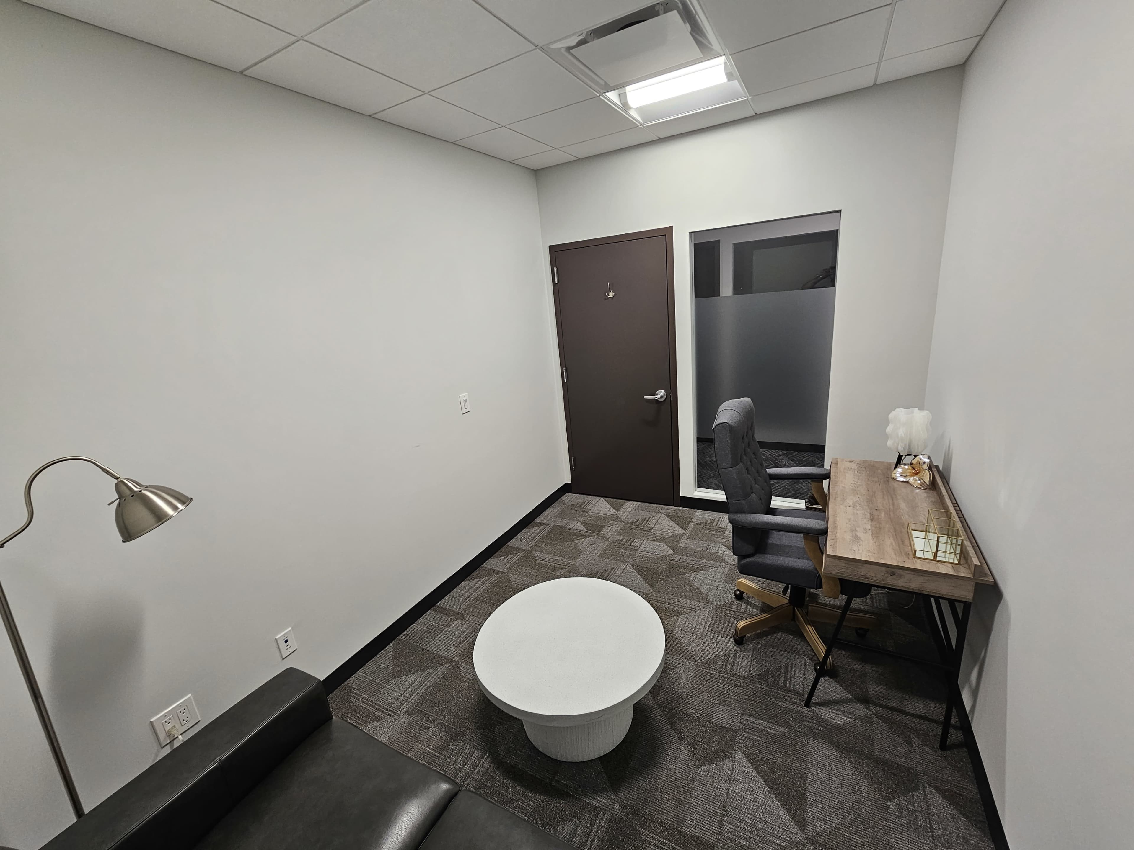 Quiet Town Therapy Room with walk-by conviences Image in New Castle, CHAPPAQUA, NY