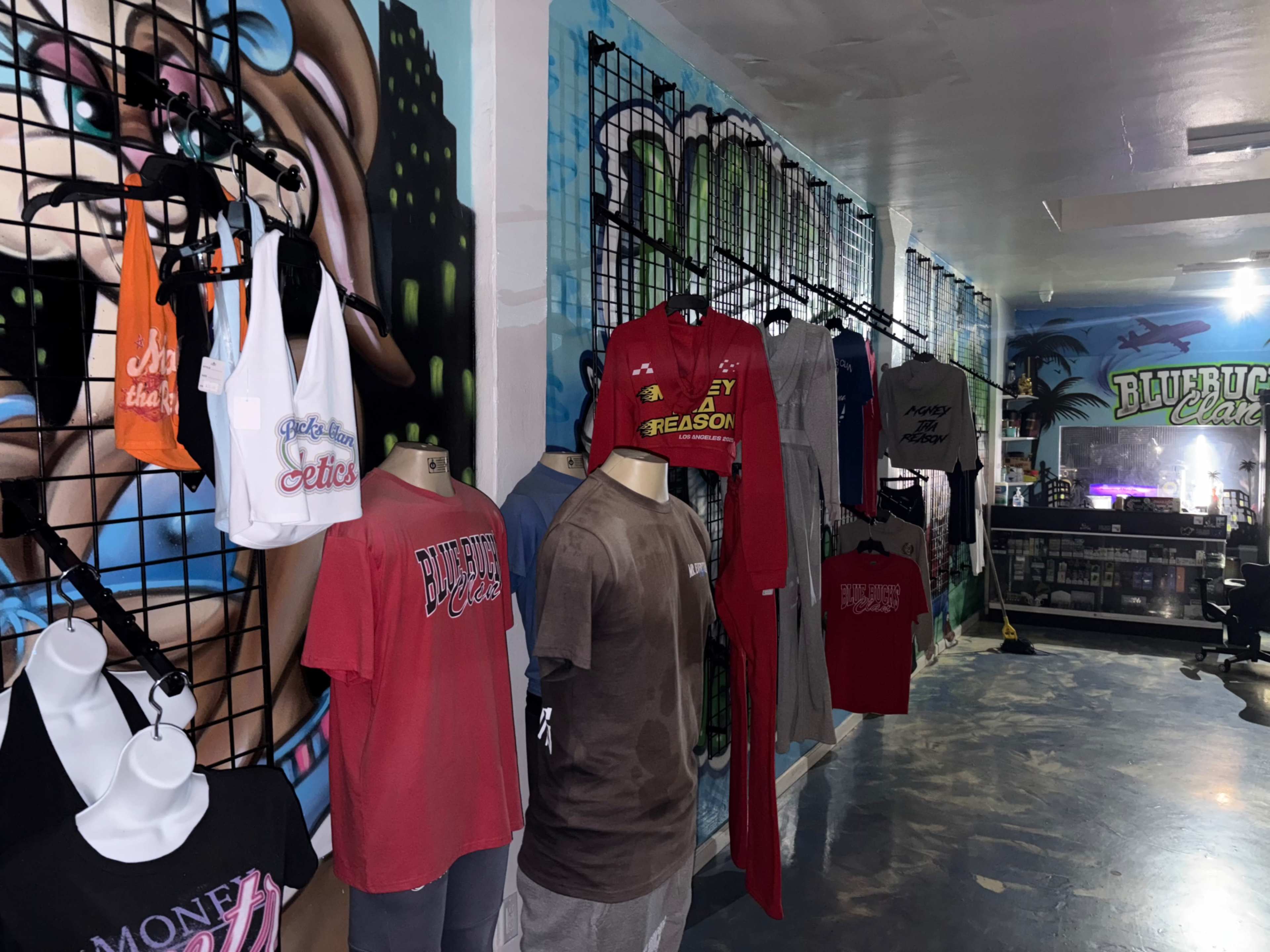 Nice pop up shop venue for small business or small intimate gathering Image in Central LA, Los Angeles, CA