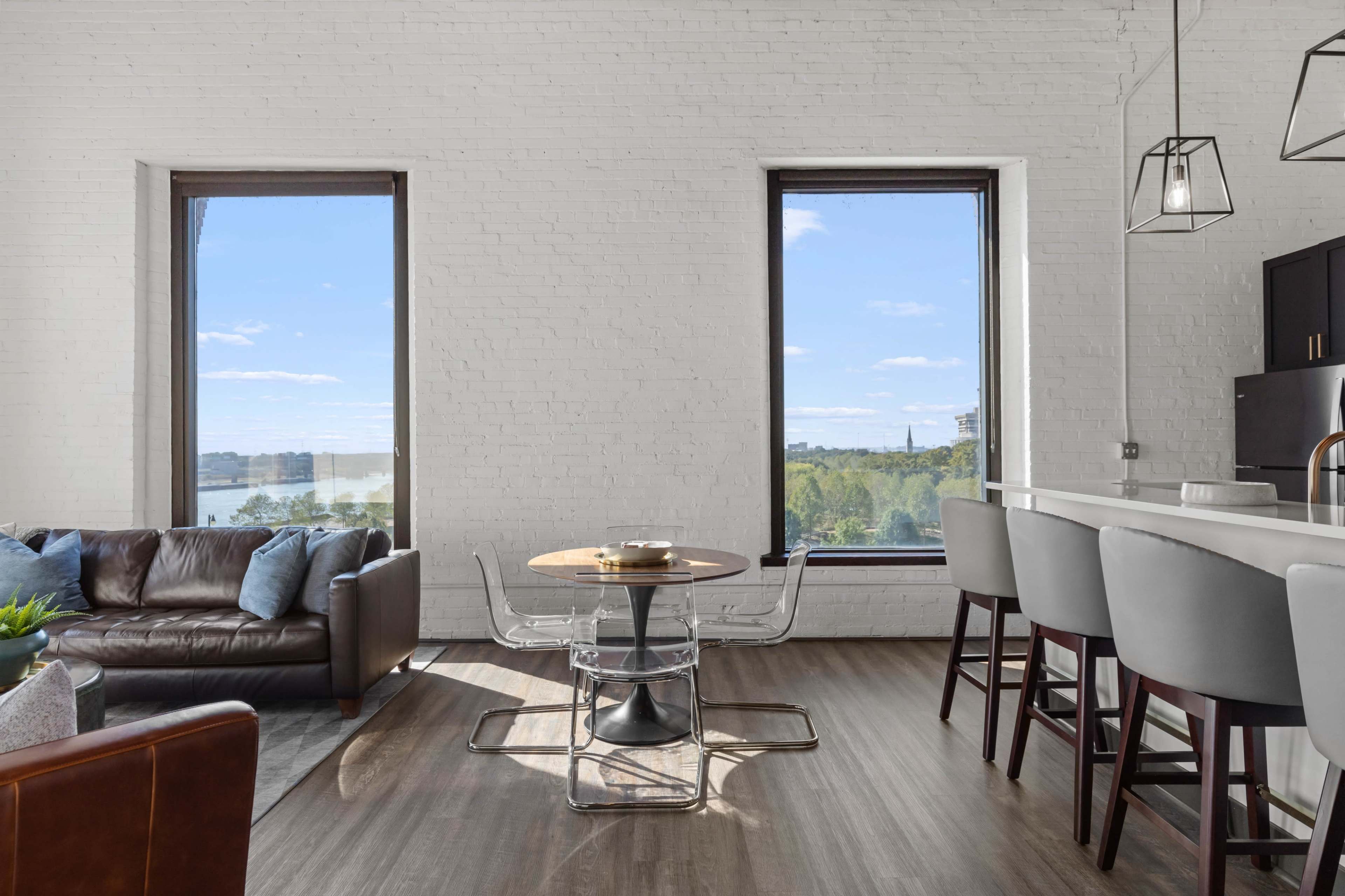 Iconic Arch view - Perfect for Meetings Image in Downtown, St. Louis, MO