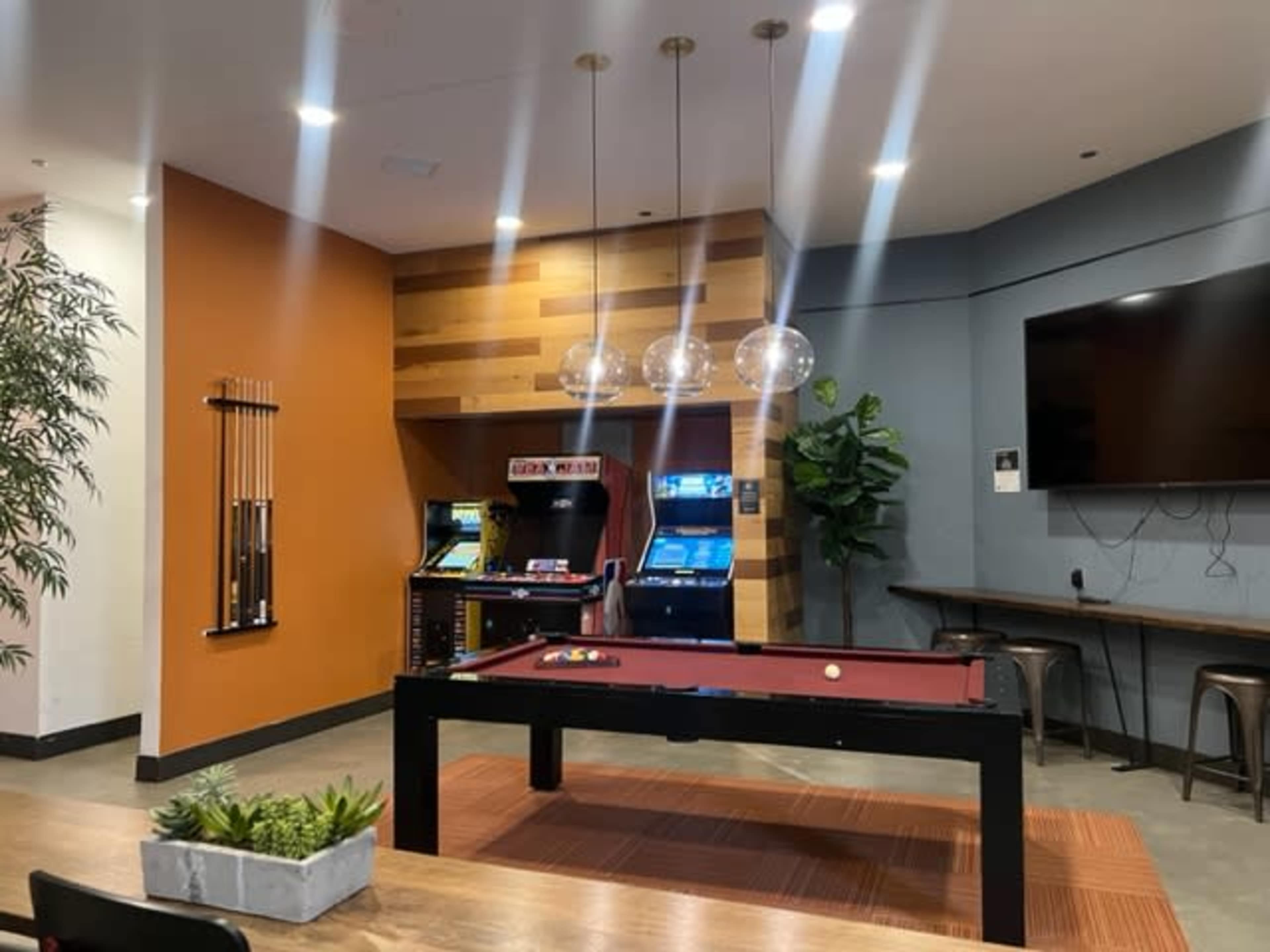 Resident Lounge with Kitchen and Game Room in Newcastle Image in Newcastle, Newcastle, WA