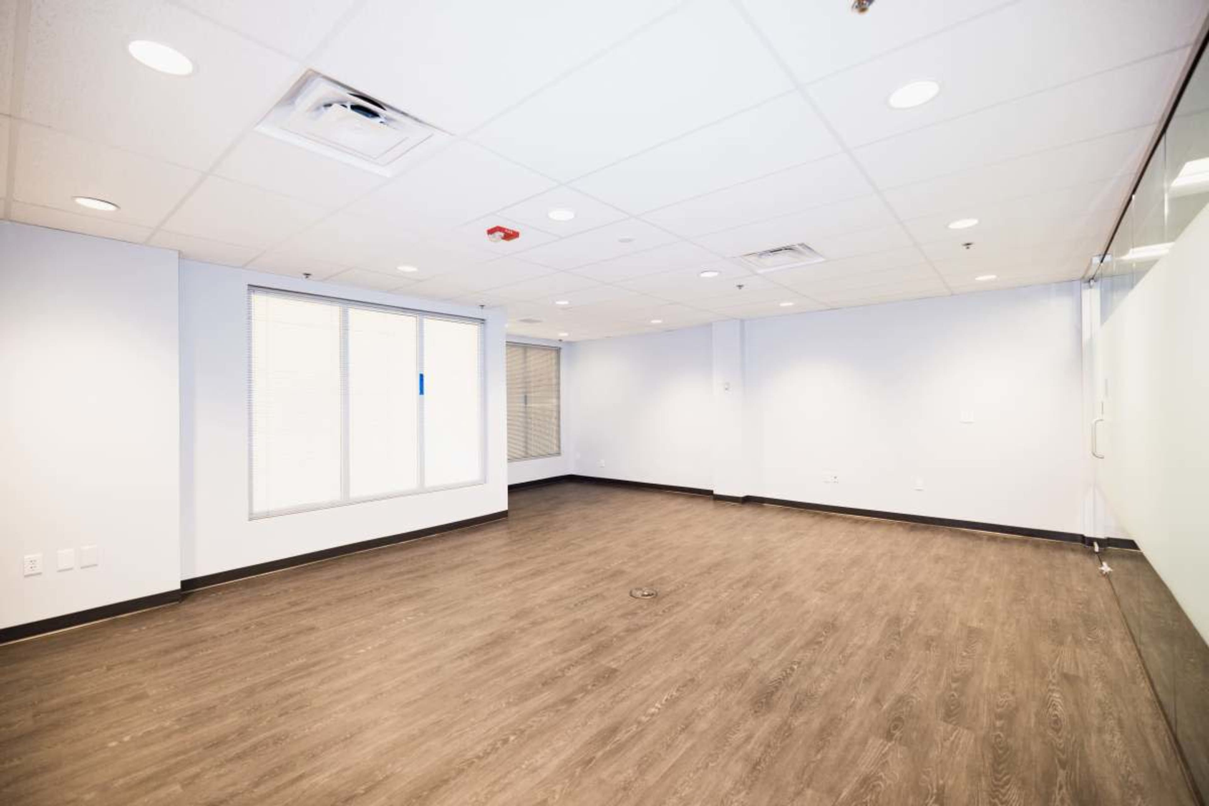 Cozy Event Room Image in Towson, Towson, MD