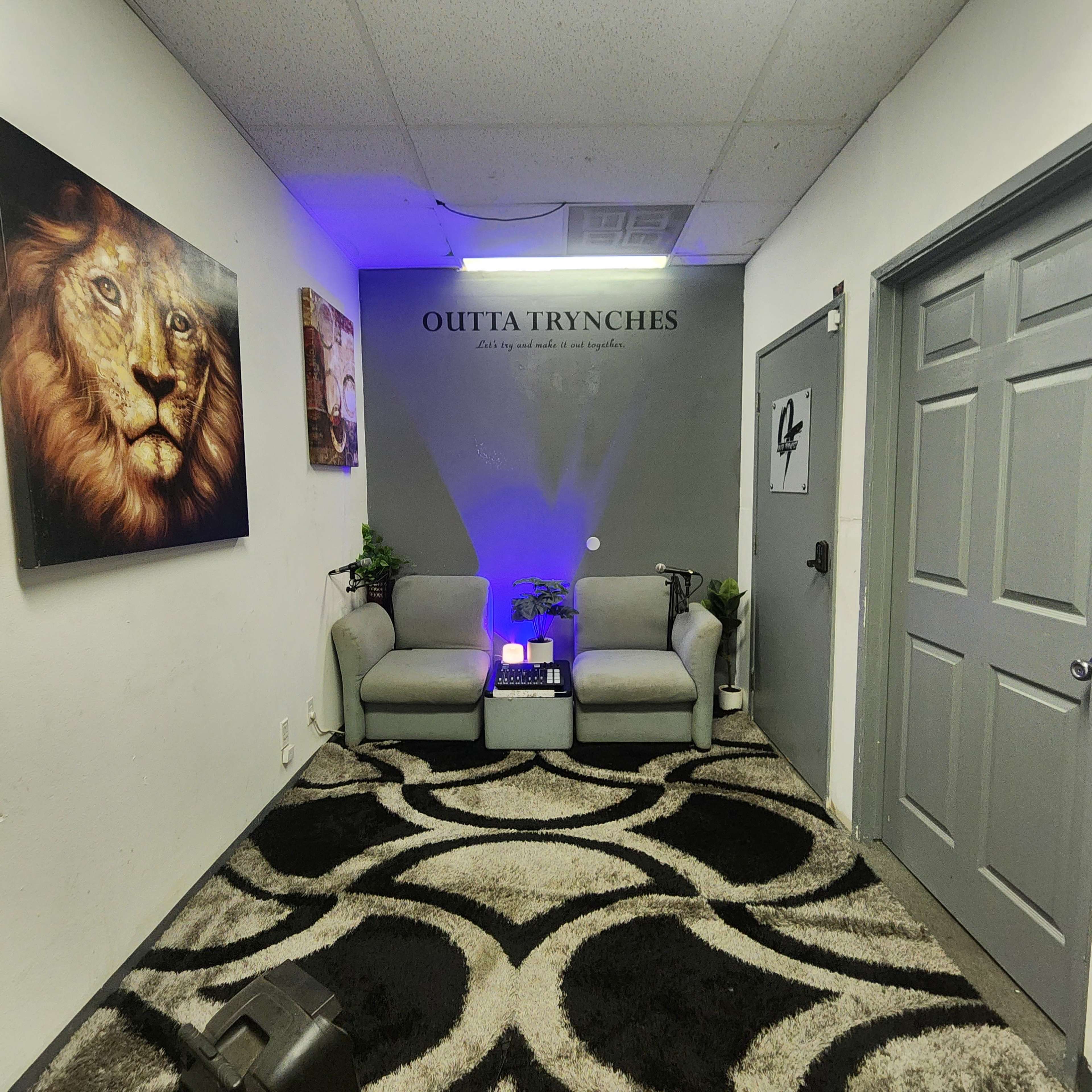 The Hide out Image in Harbor Pines, Lomita, CA
