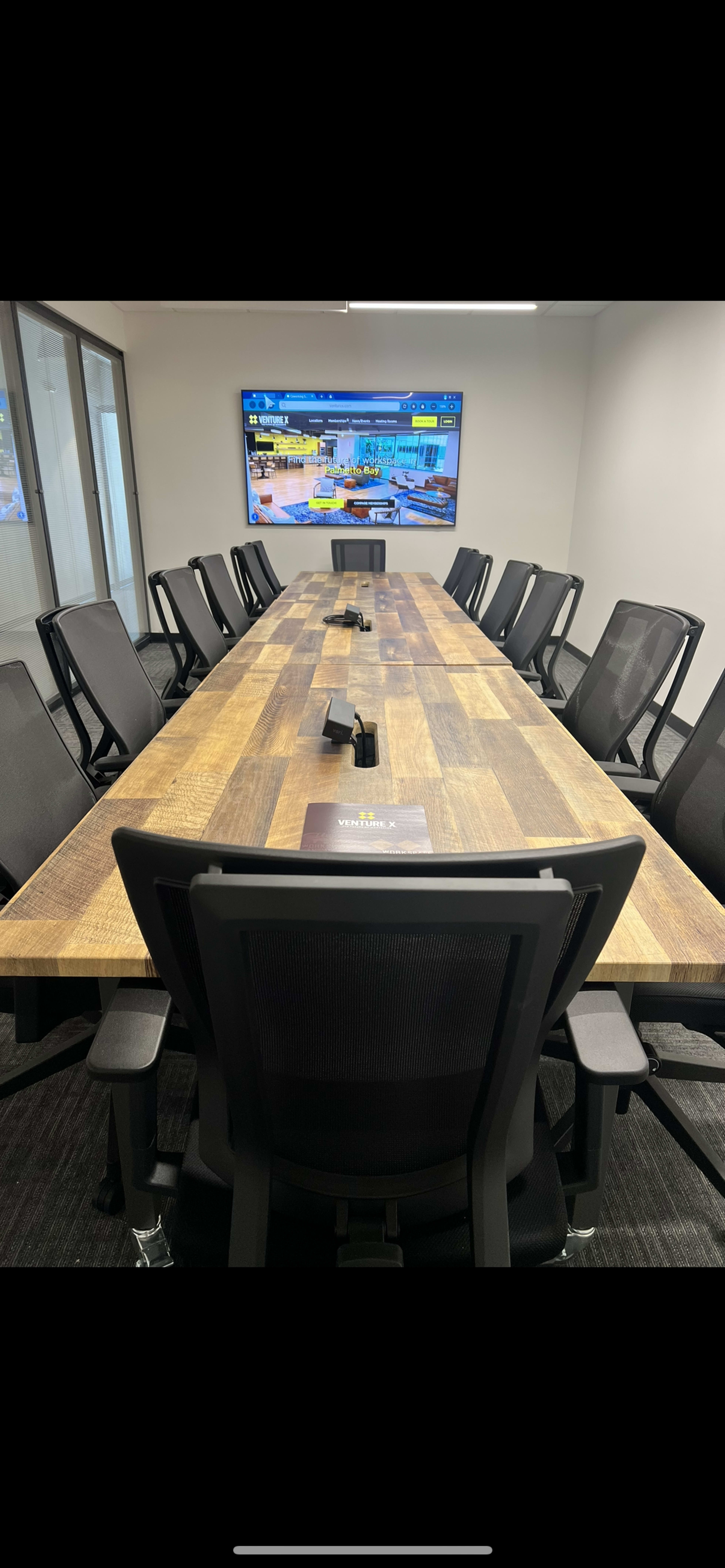 PRIVATE Meeting Room for up to 14 people Image in Palmetto Bay, Palmetto Bay, FL