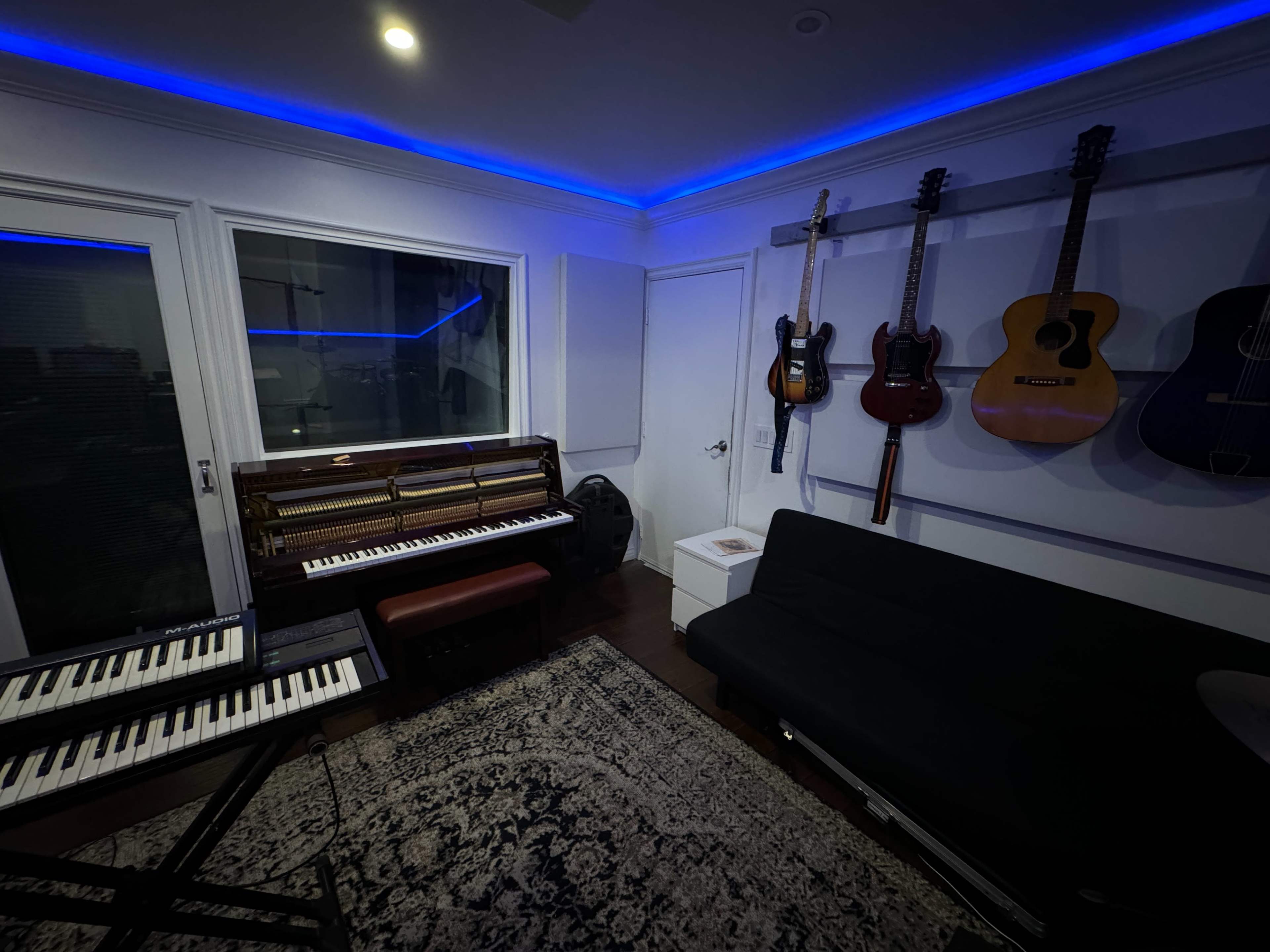 Spacious Recording Studio Image in Valley Glen, North Hollywood, CA