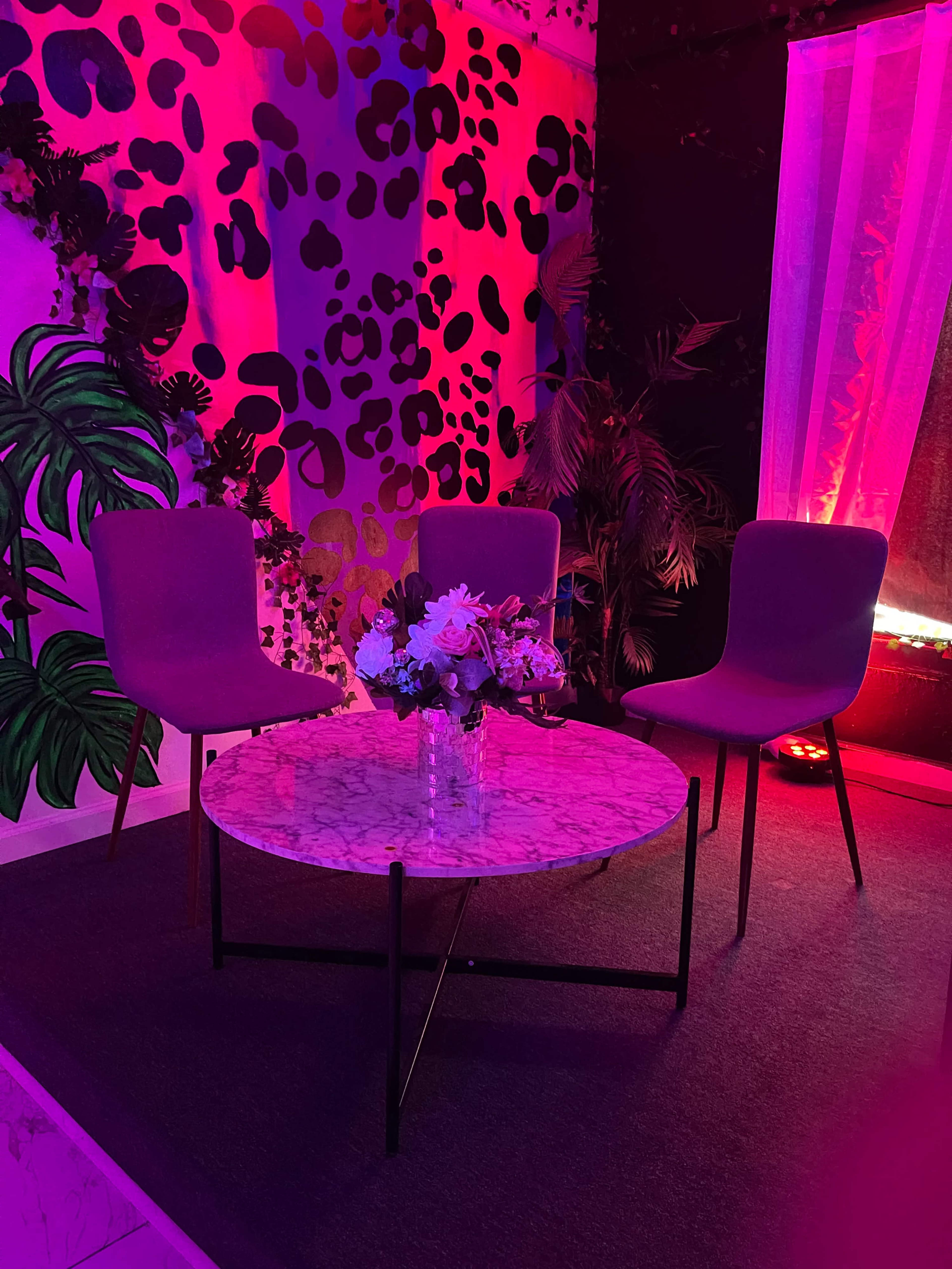 Neon Glow Room – Speakeasy-Style Creative Lounge with Retro Vibes in Dallas Image in Old East Dallas, Dallas, TX