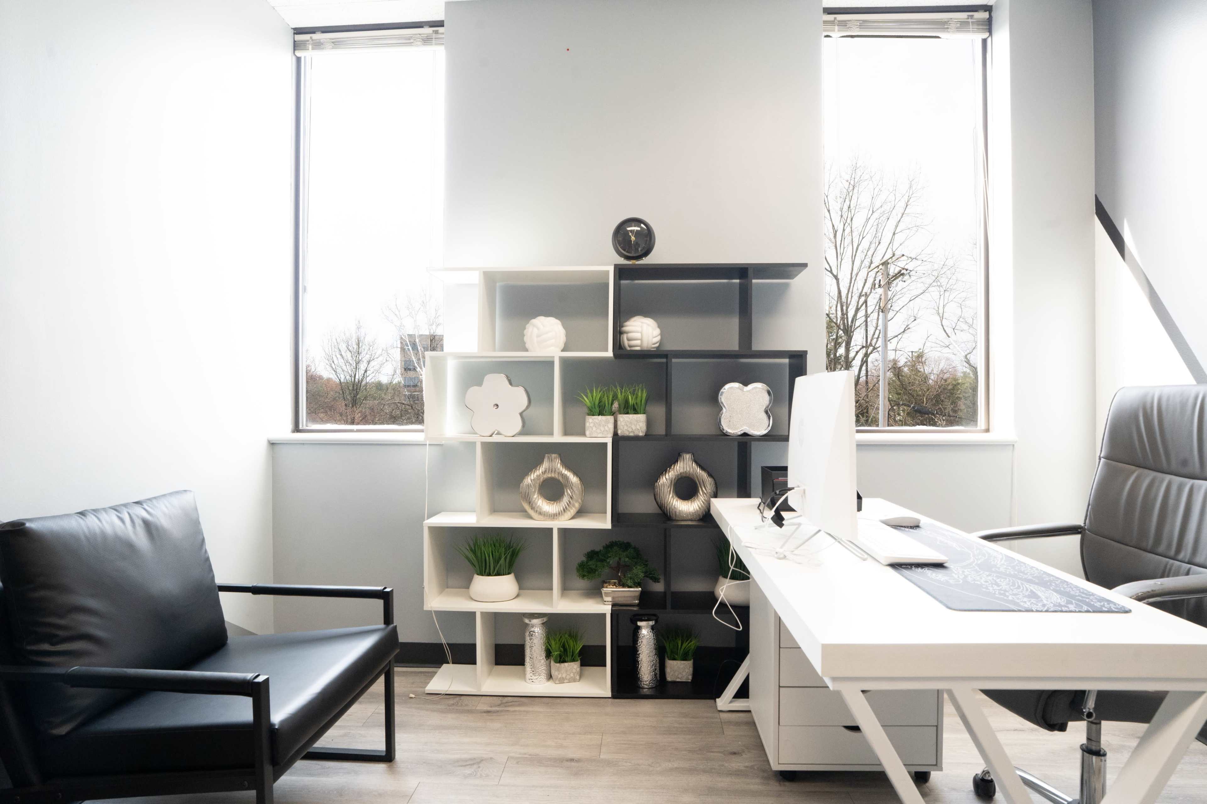 Laurel (8101) Flex Admin Suite | Chic, Modern Office with Natural Light Image in Laurel, Laurel, MD