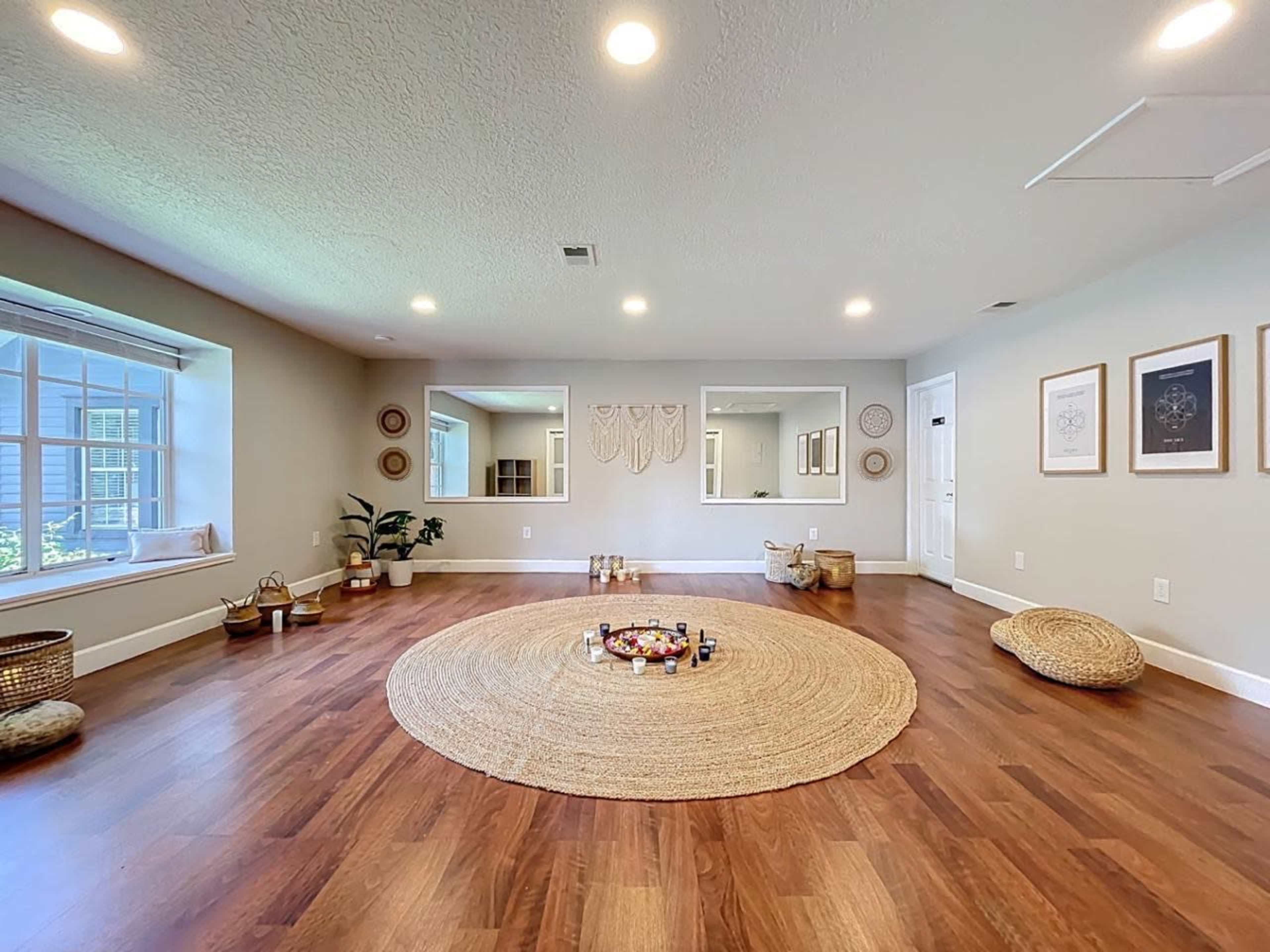 The Holistic Spot - A sanctuary for the soul/ Un santuario para el alma Image in Mount Dora, Mount Dora, FL