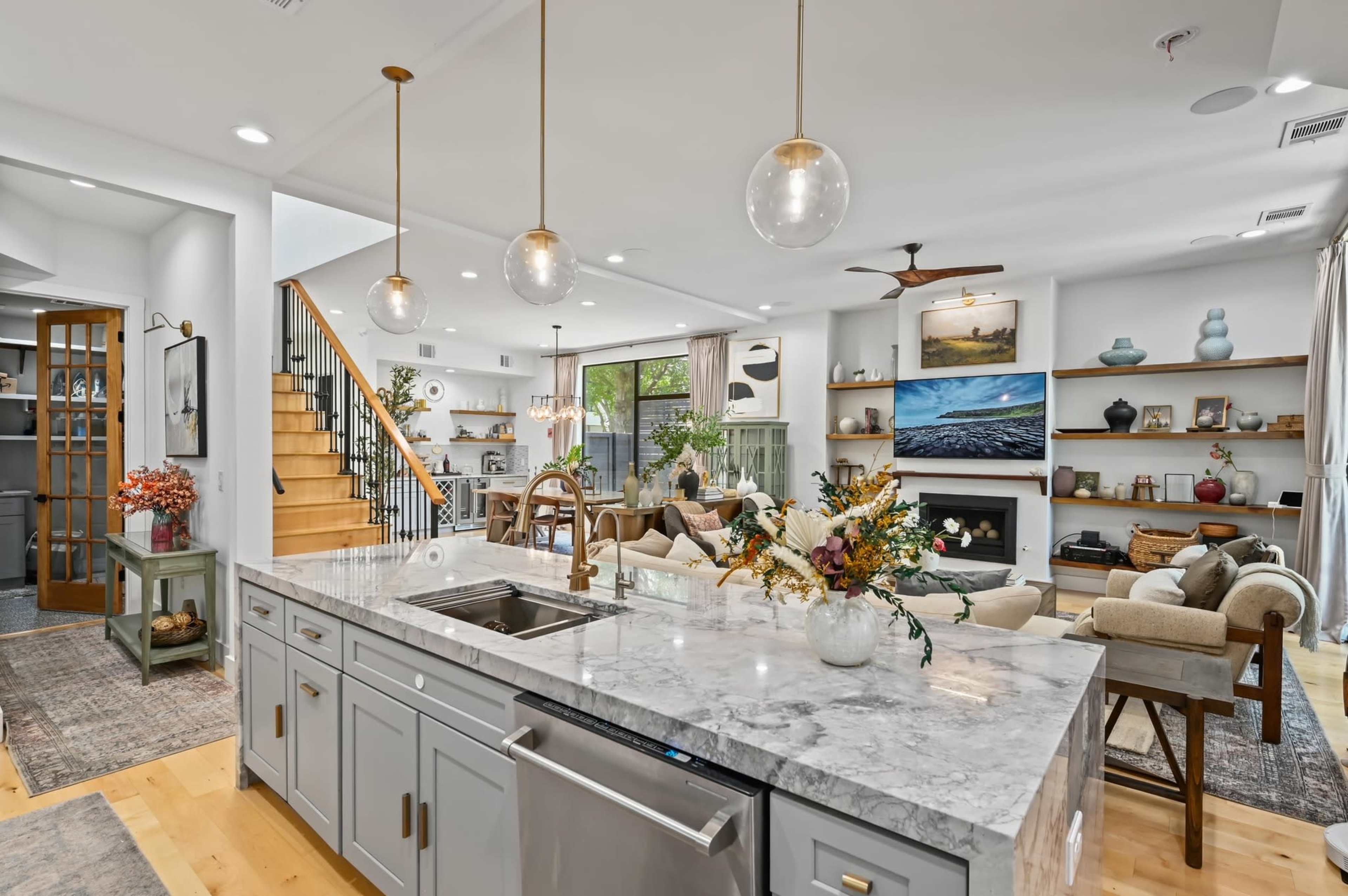 California Eclectic Designer Home with Mediterranean Pool Oasis Image in Crestview, Austin, TX