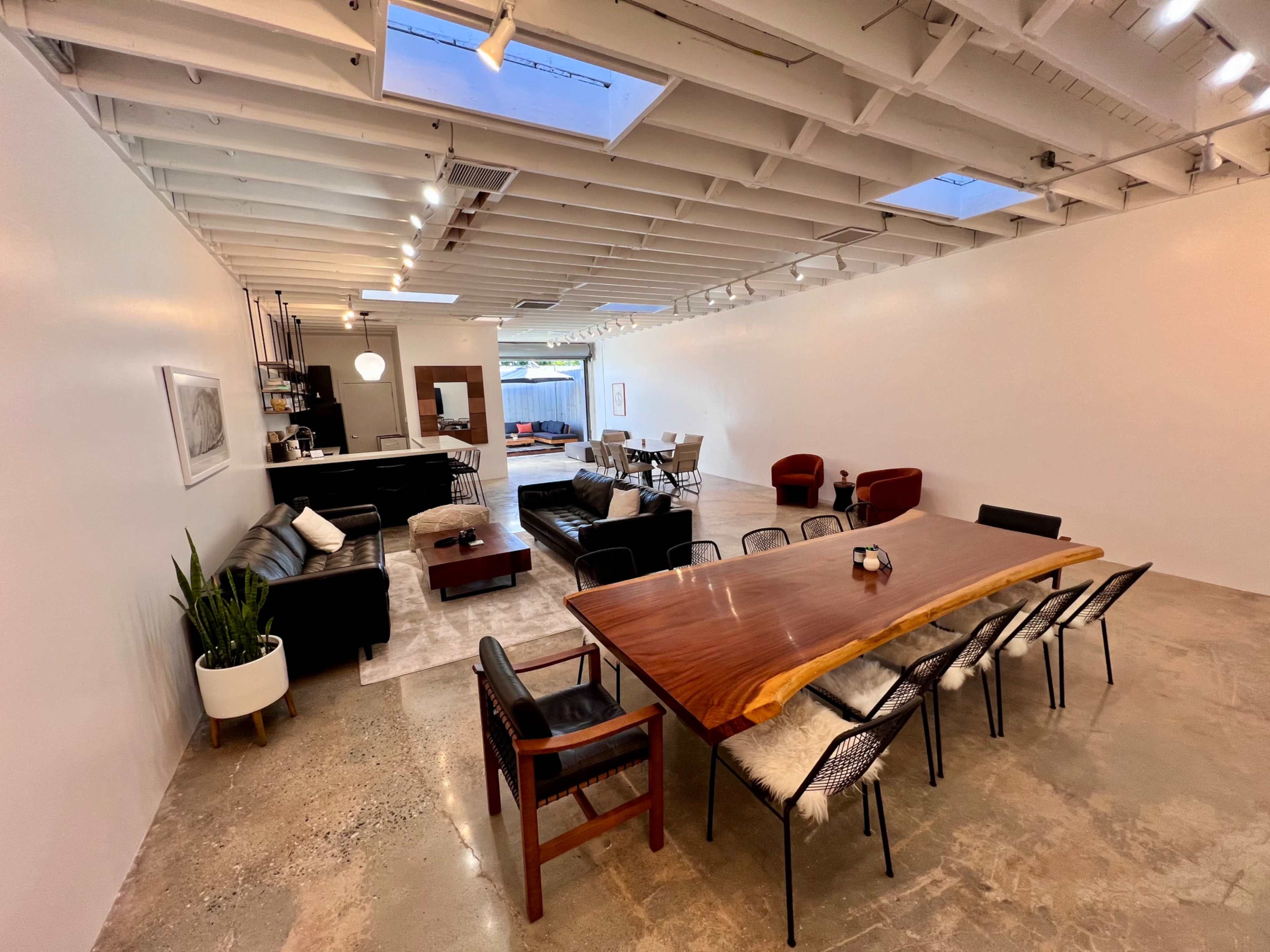 Venice Event/ Galley/ Showroom Space Image in Venice, Venice, CA