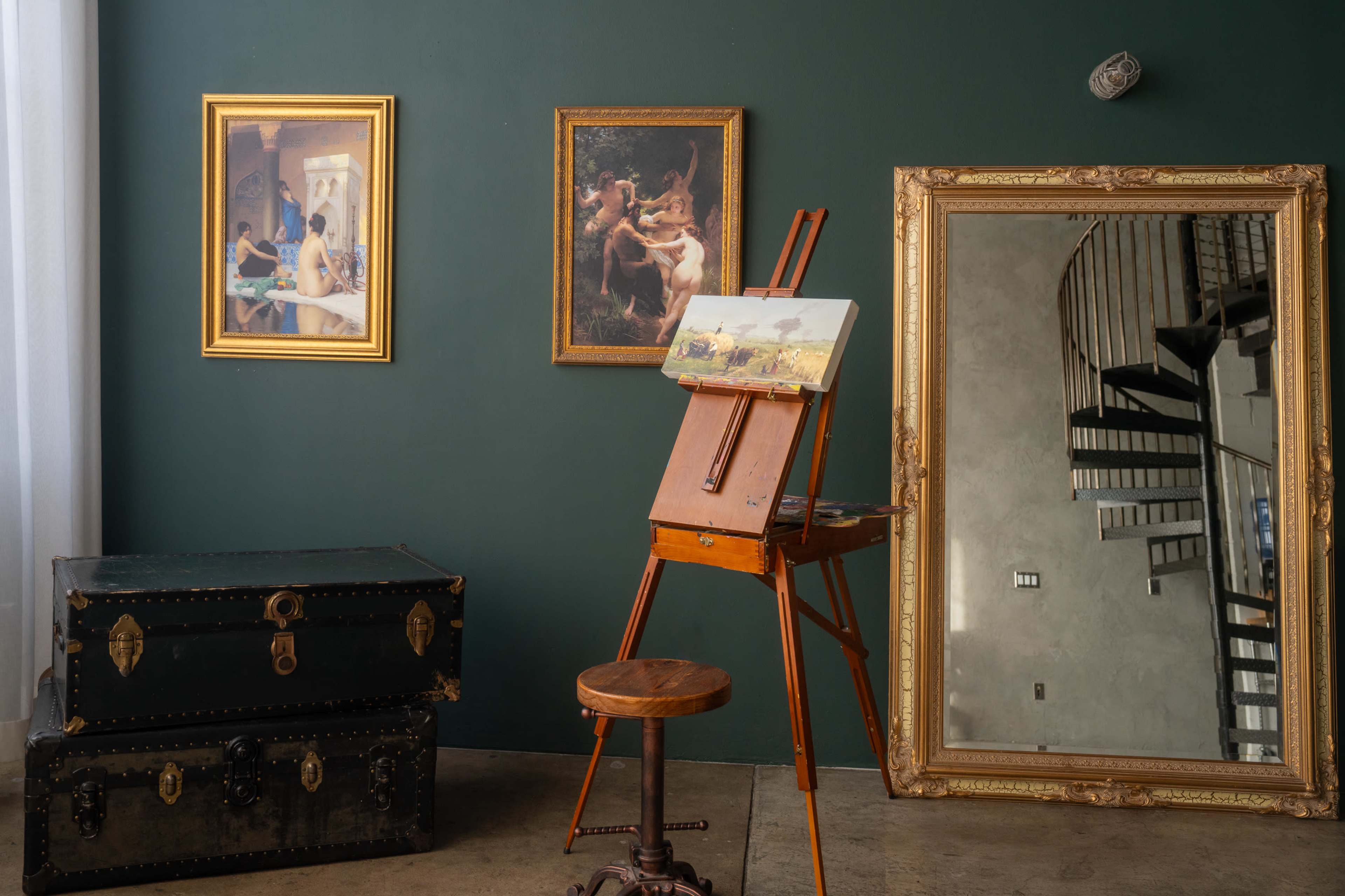 DAYGLOW STUDIOS - The Painter (natural light loft studio) Image in Central LA, Los Angeles, CA