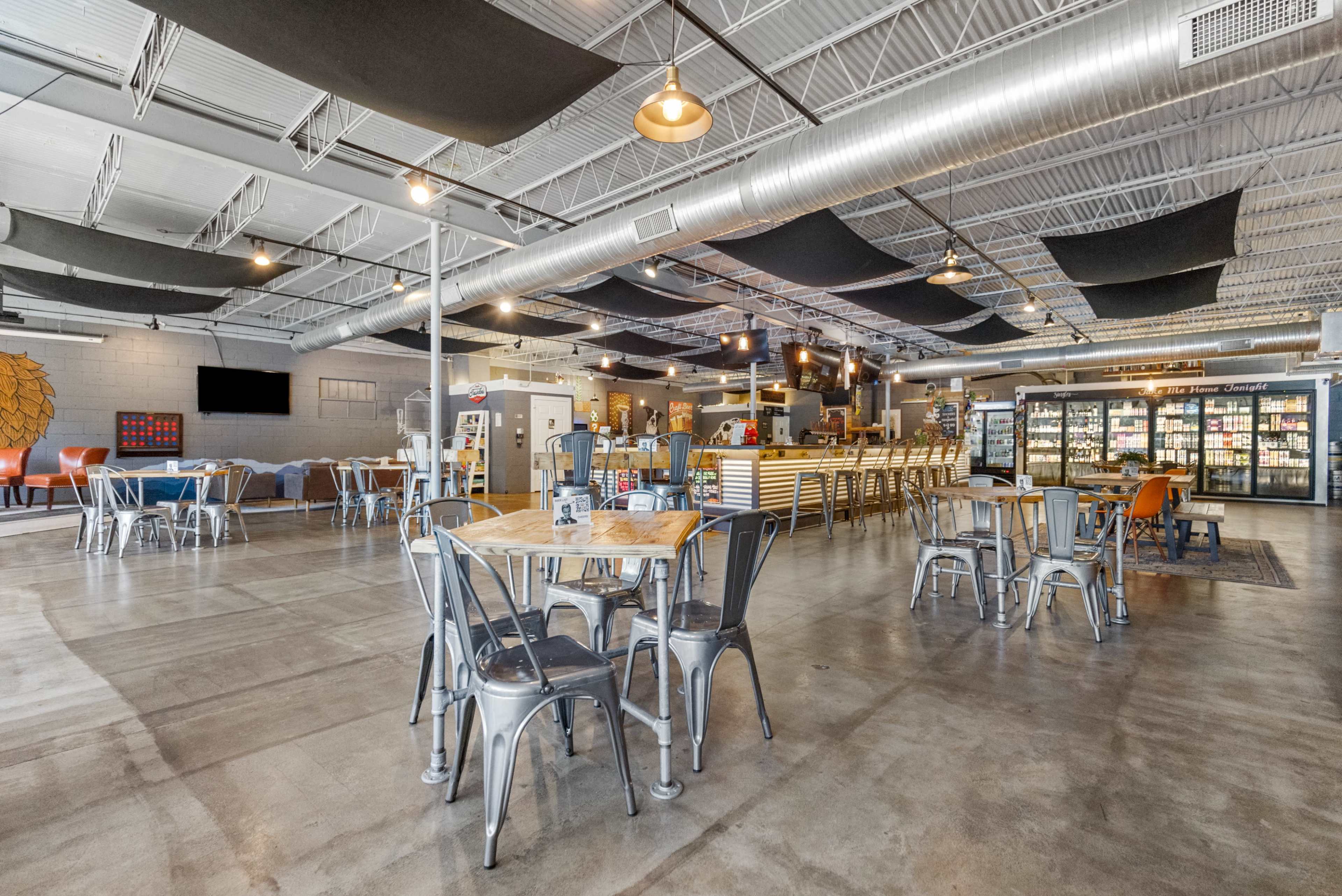 Awesome venue with 360 degree bar and plenty of space to spread out! Image in , Greenville, SC