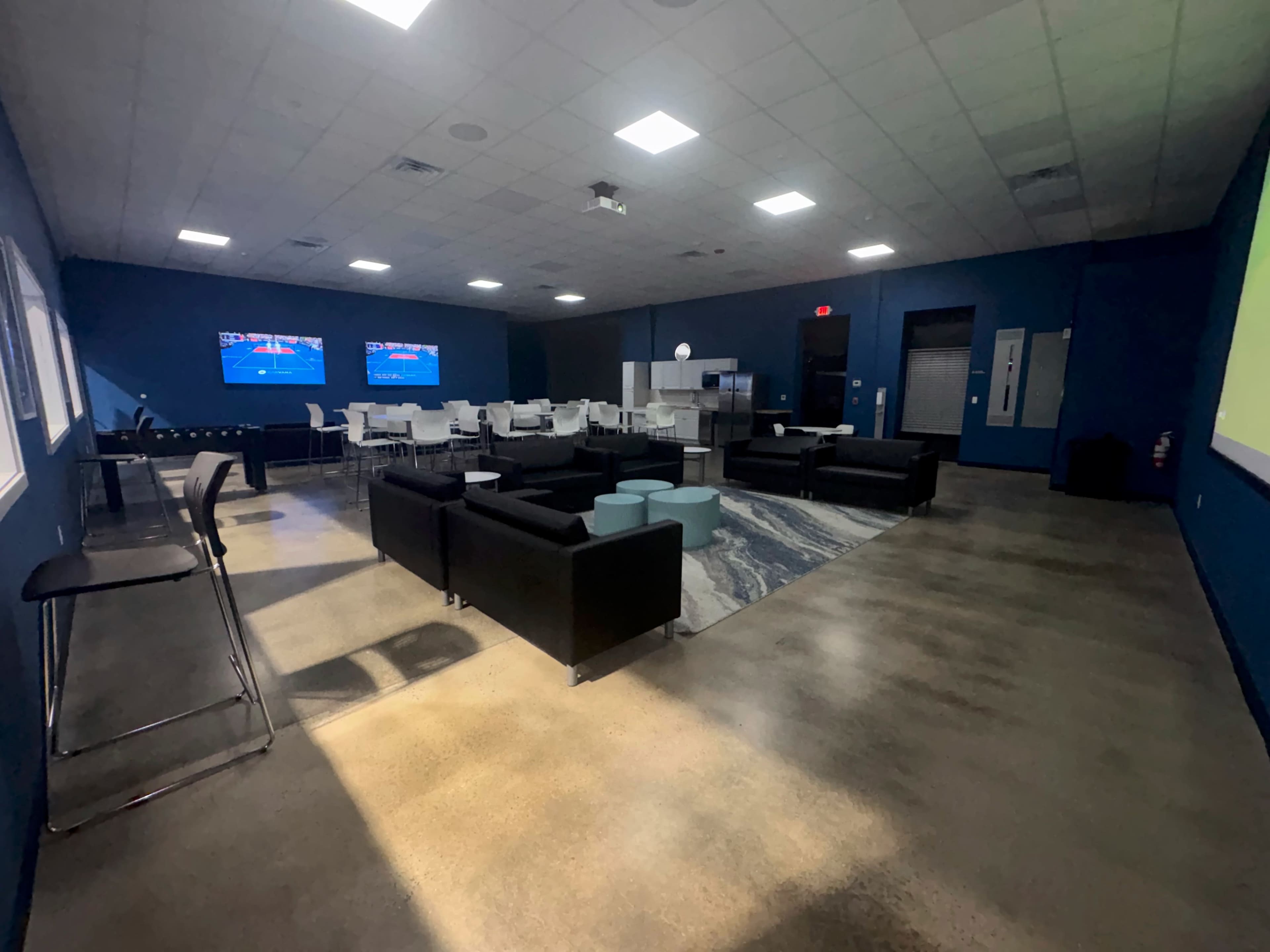 Large Meeting Room with AV Systems, Furniture, Kitchen, with Separate Pickleball courts Image in Hempstead, Oceanside, NY