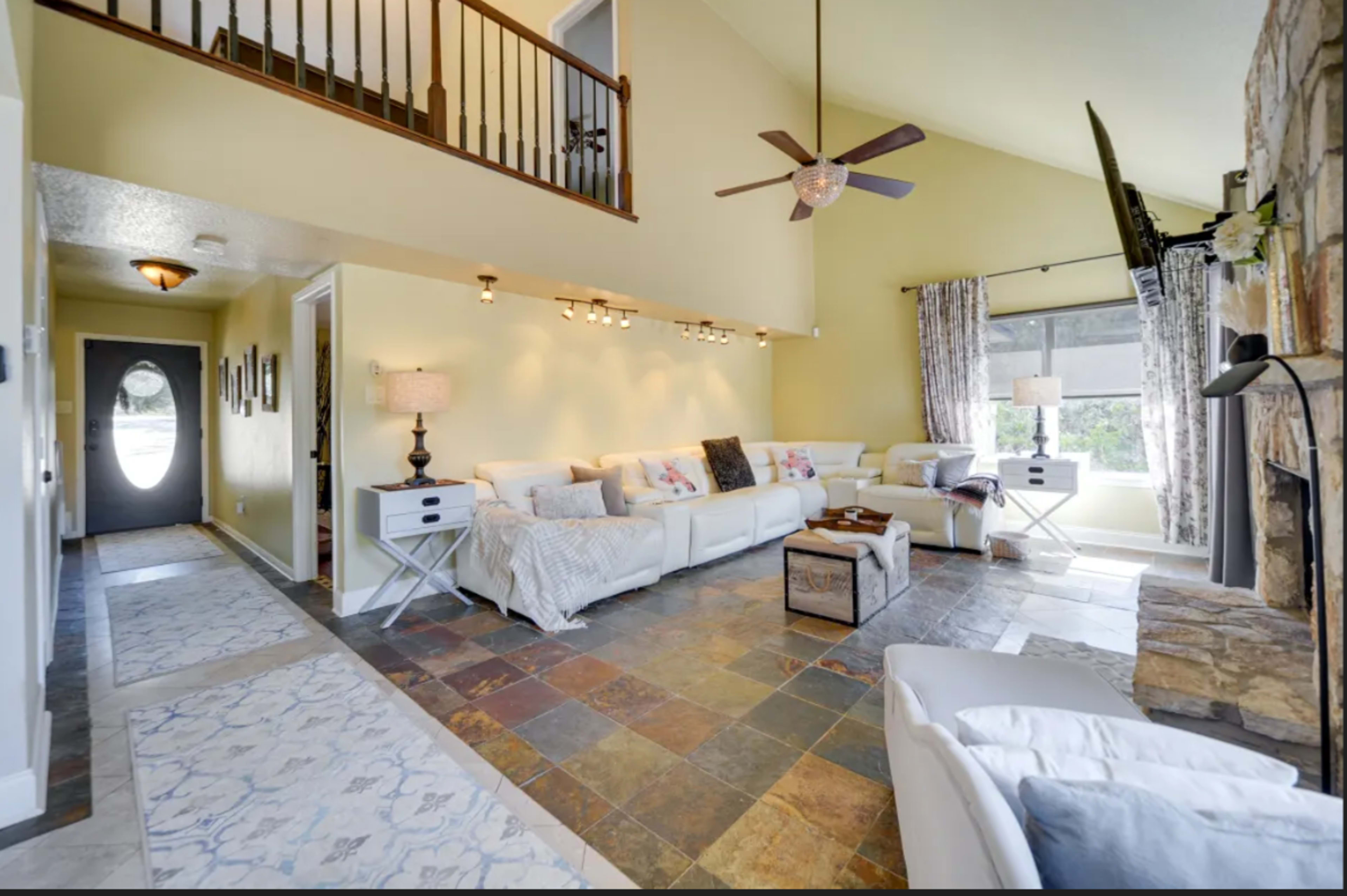 Beautiful Texas Hill Country Retreat Image in , New Braunfels, TX