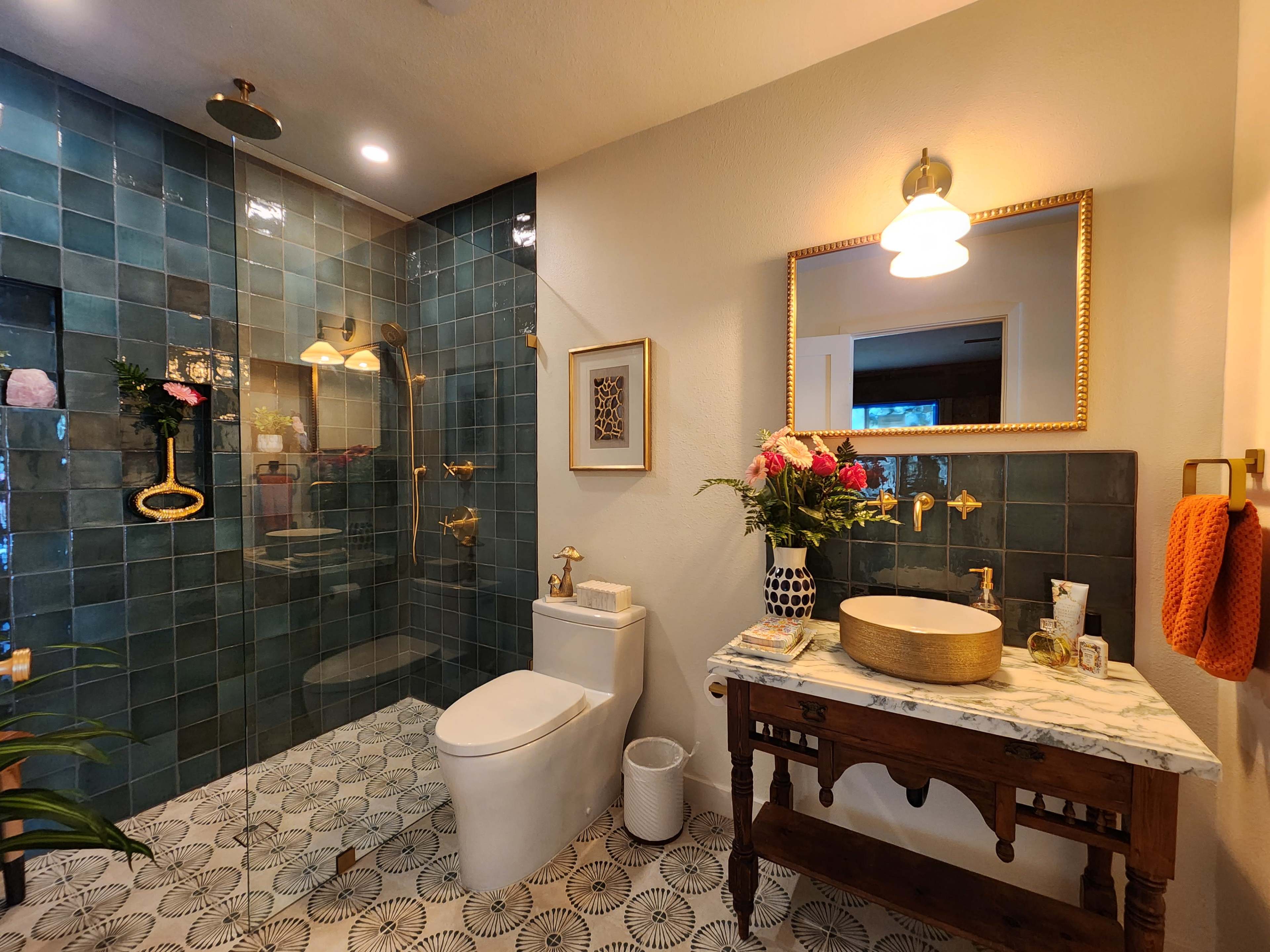 A Soulful Outdoor Oasis in the San Fernando Valley Image in North Hills, North Hills, CA