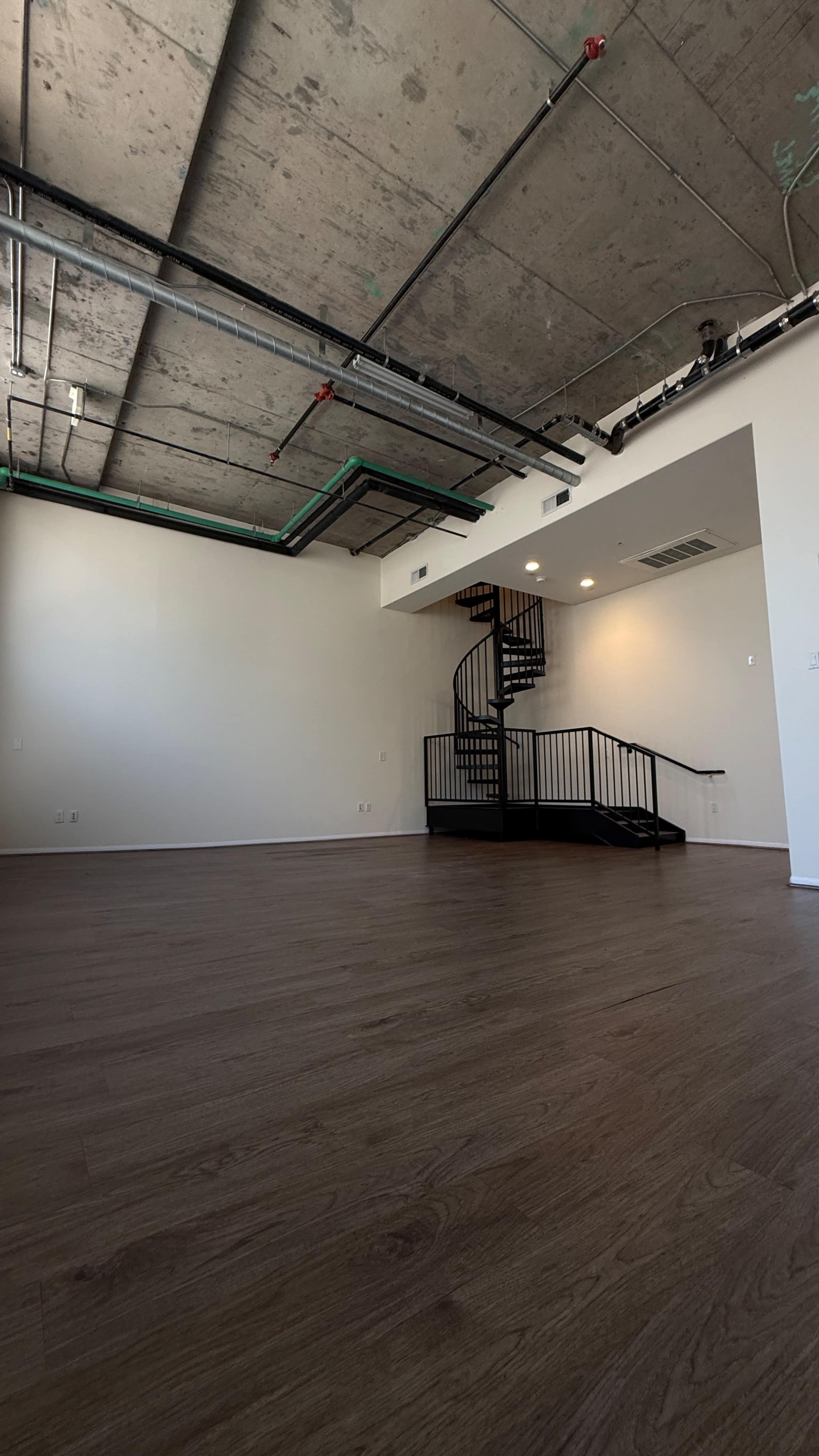 Industrial-Style Event / Content Studio Near Staples Center Image in Central LA, LOS ANGELES, CA