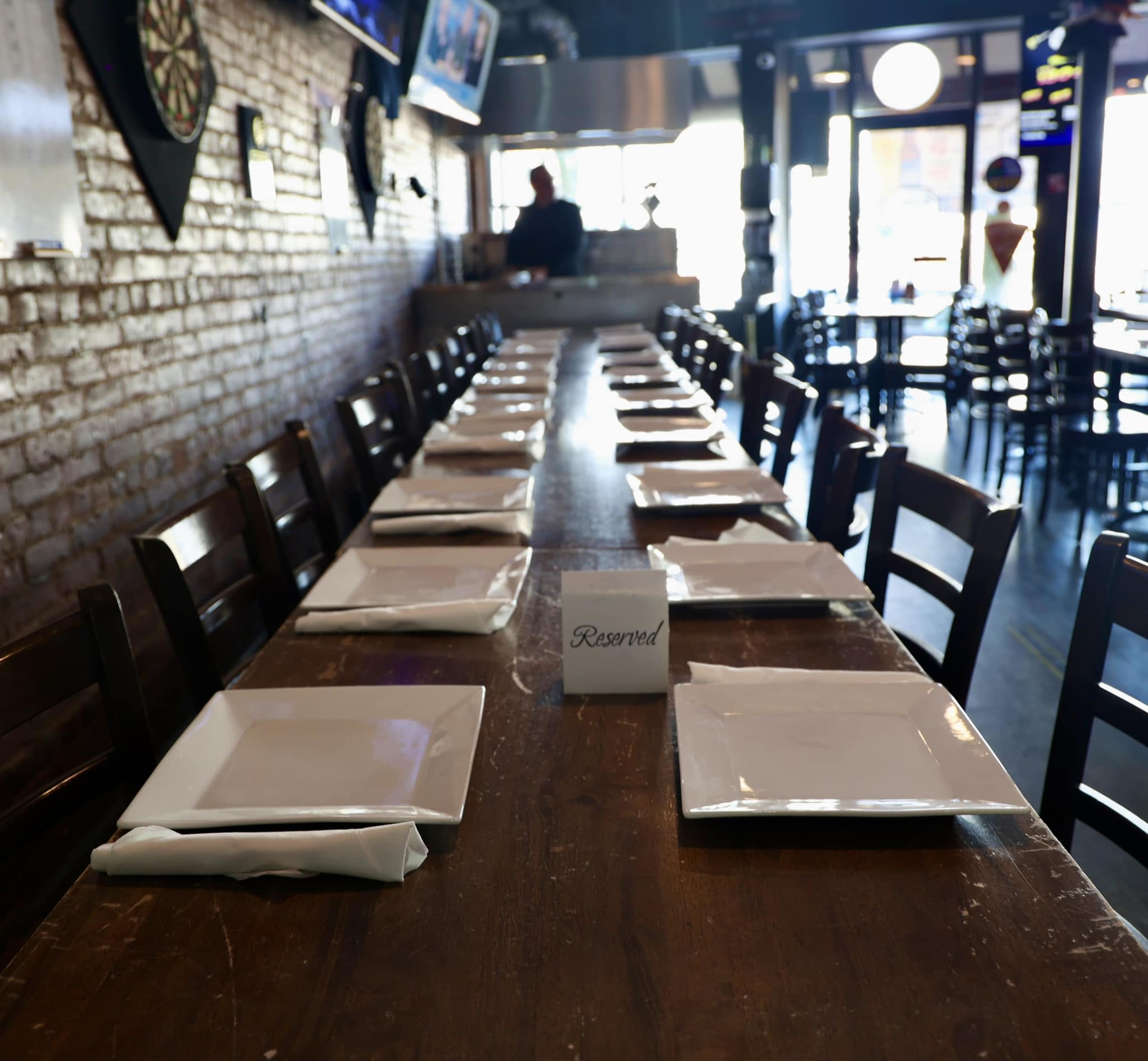 Ralph's Sports Bar & Restaurant Image in Todt Hill, Staten Island, NY