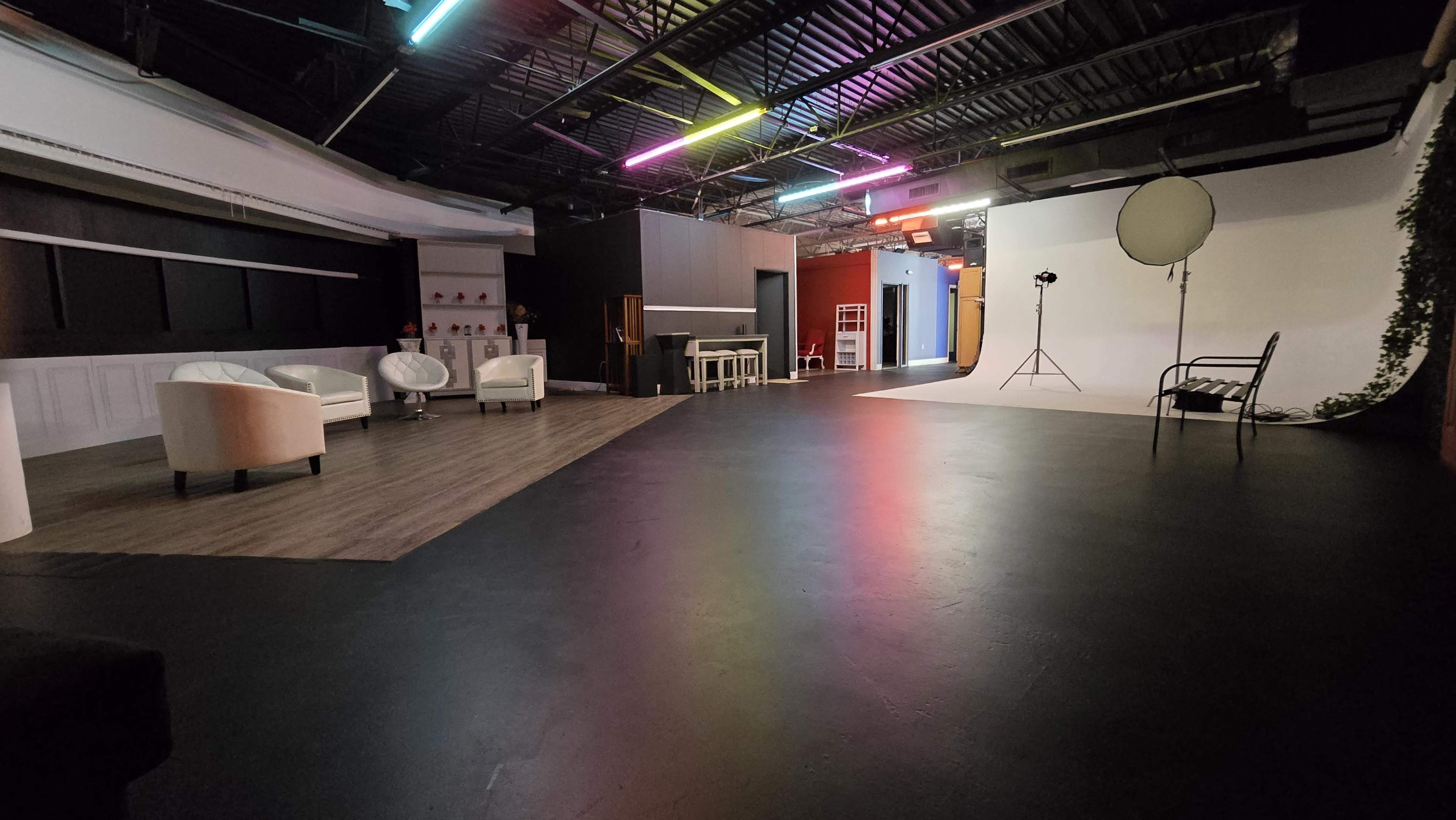 Creative Photo Studio Image in Boynton Beach, boynton beach, FL