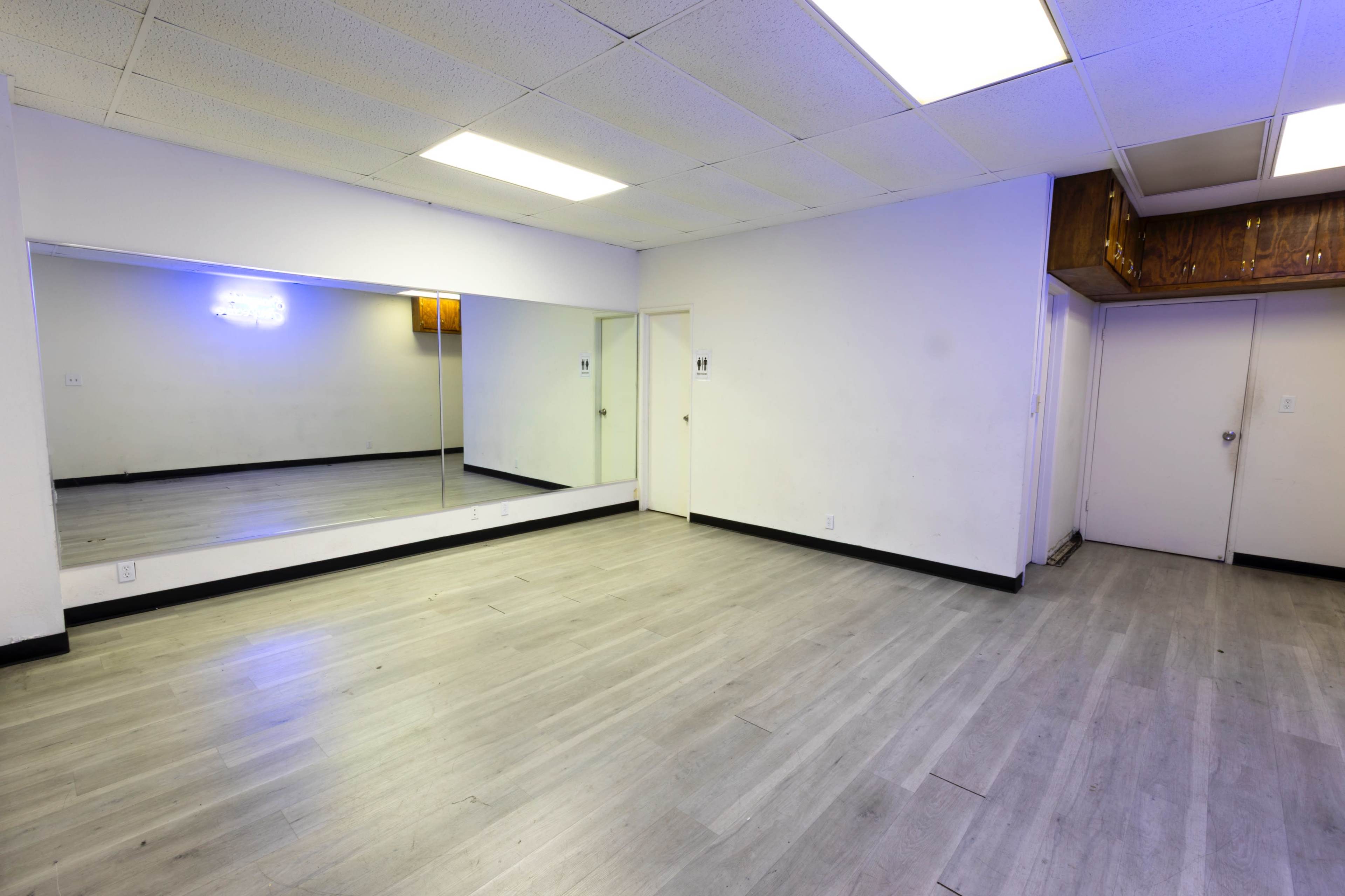 Clean Private Dance Space Image in Santa Fe Springs, Santa Fe Springs, CA