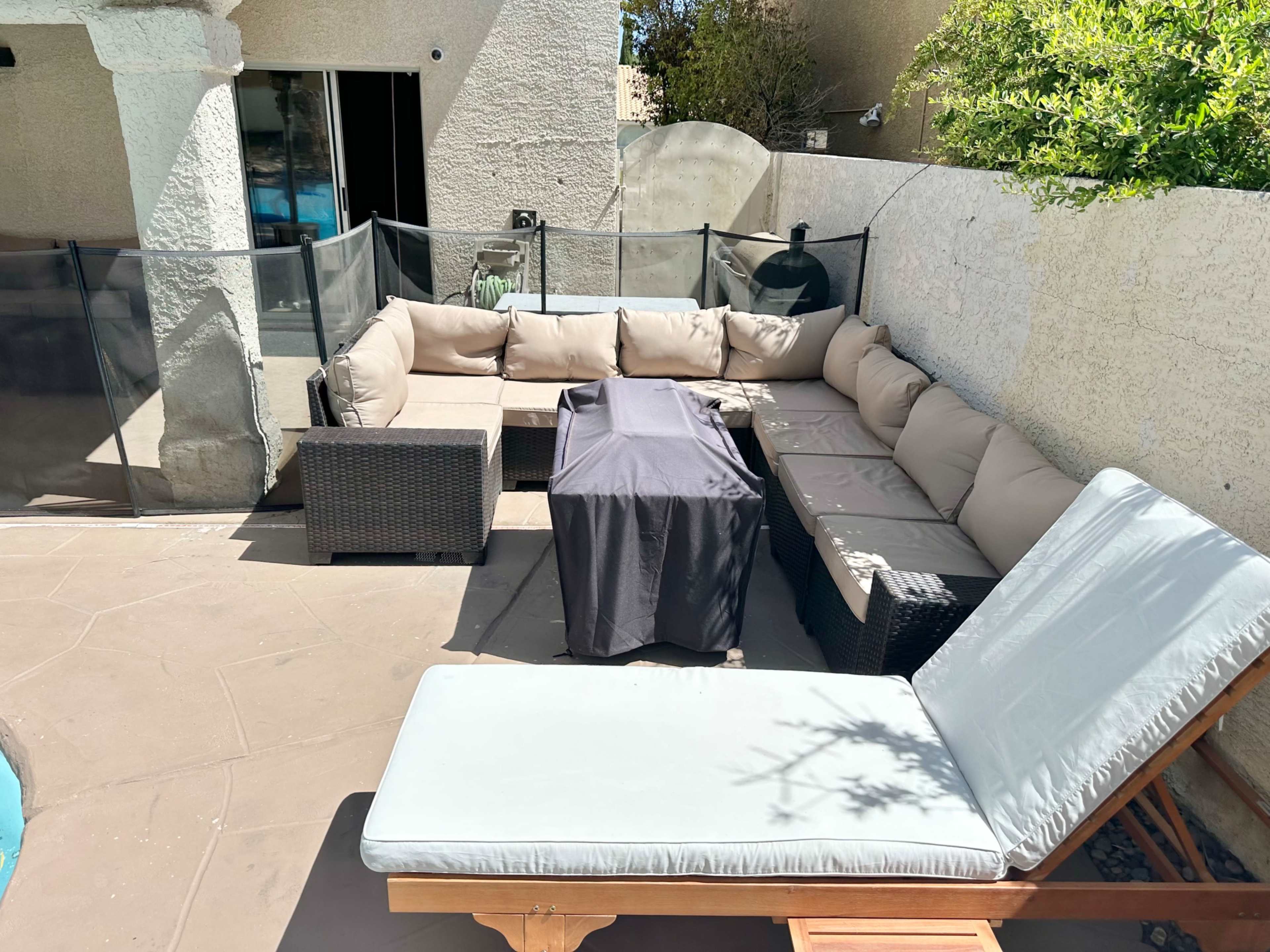 Private Pool Oasis – Perfect for Pool Parties, BBQs & Photo Shoots Image in Twin Lakes, Las Vegas, NV