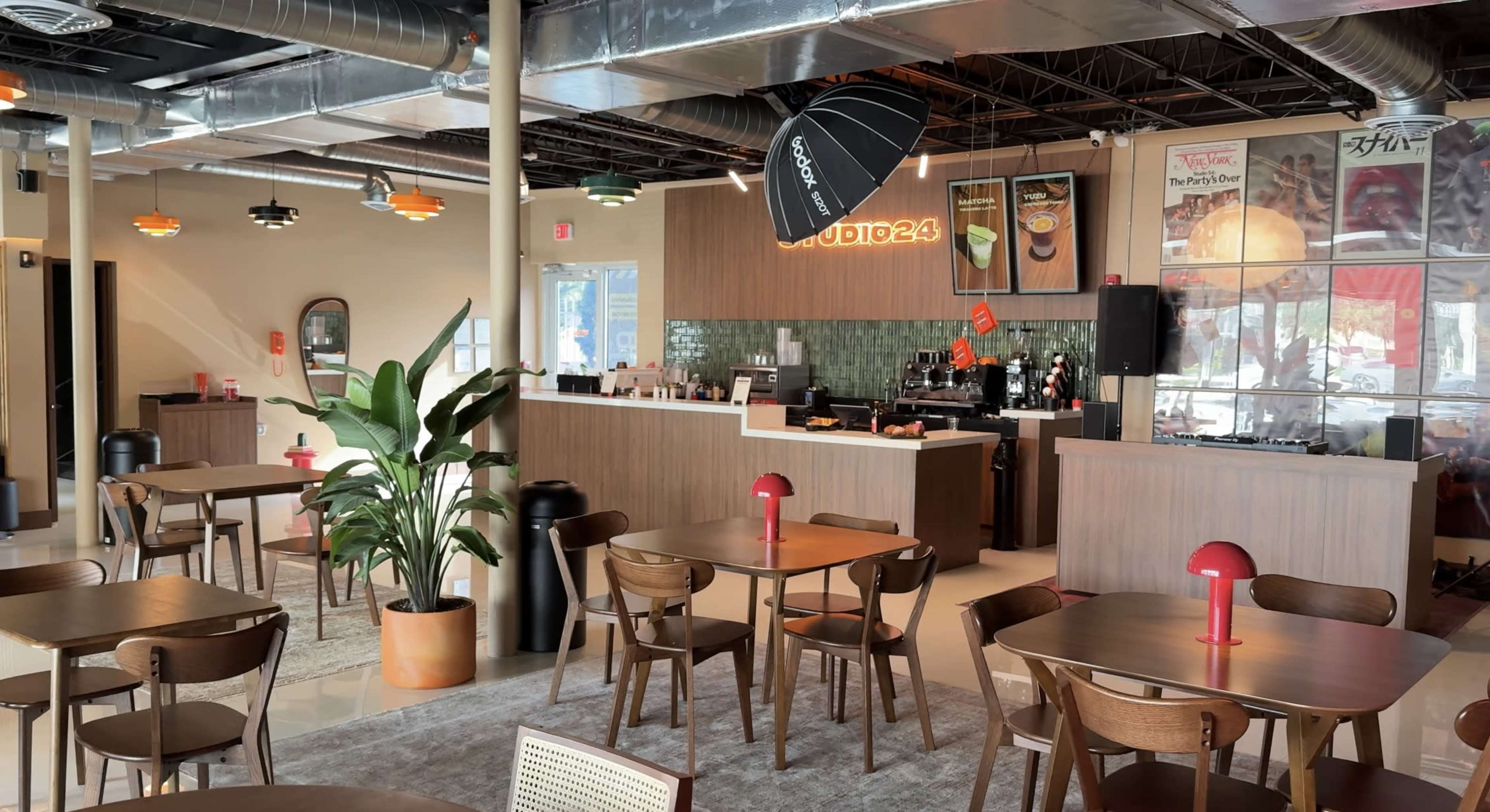 Stylish Mid-Century Lounge Studio in Edgewater" Image in Edgewater, Miami, FL