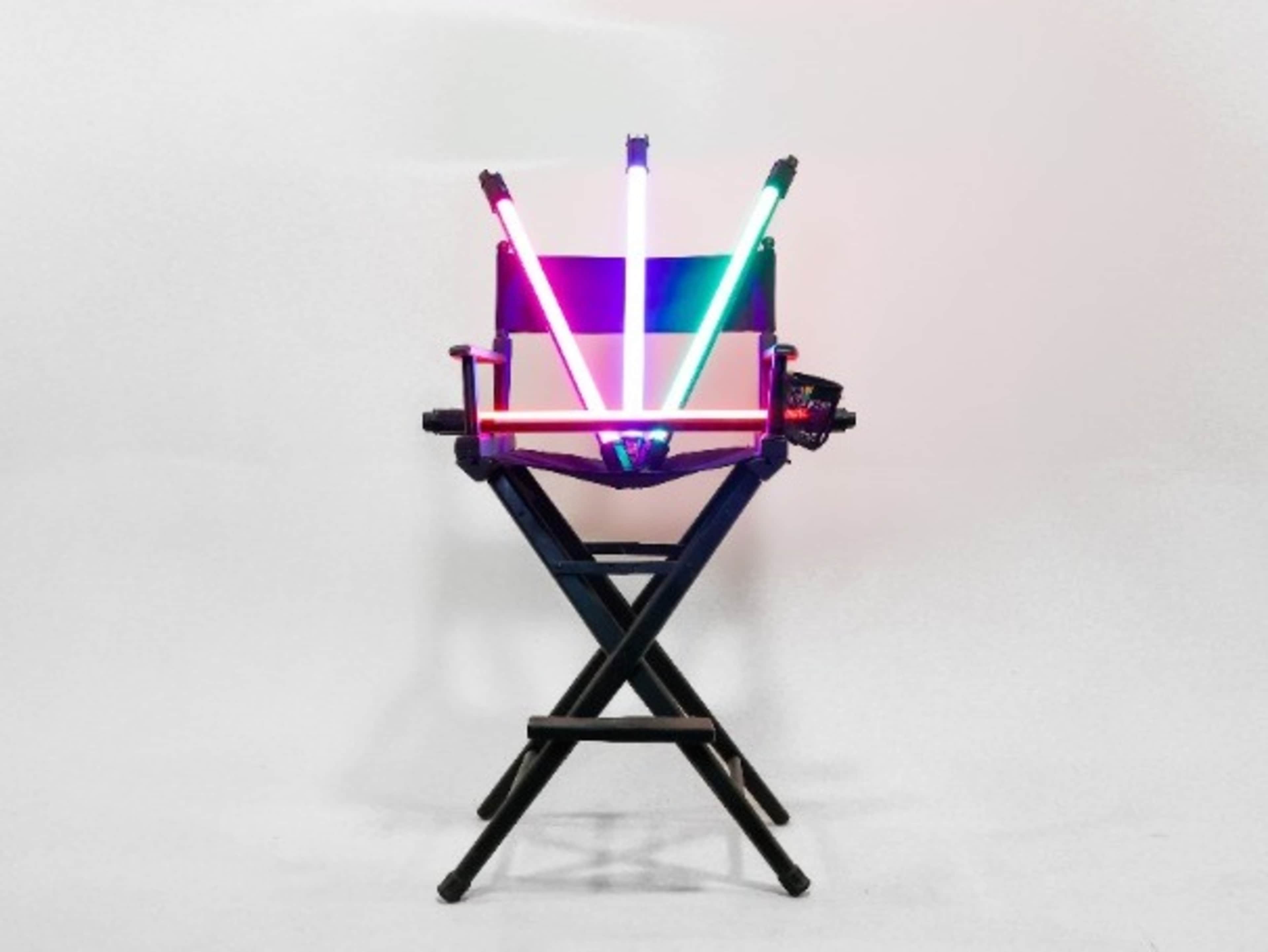 (4) "24 PAVOTUBE LED RGB + W 