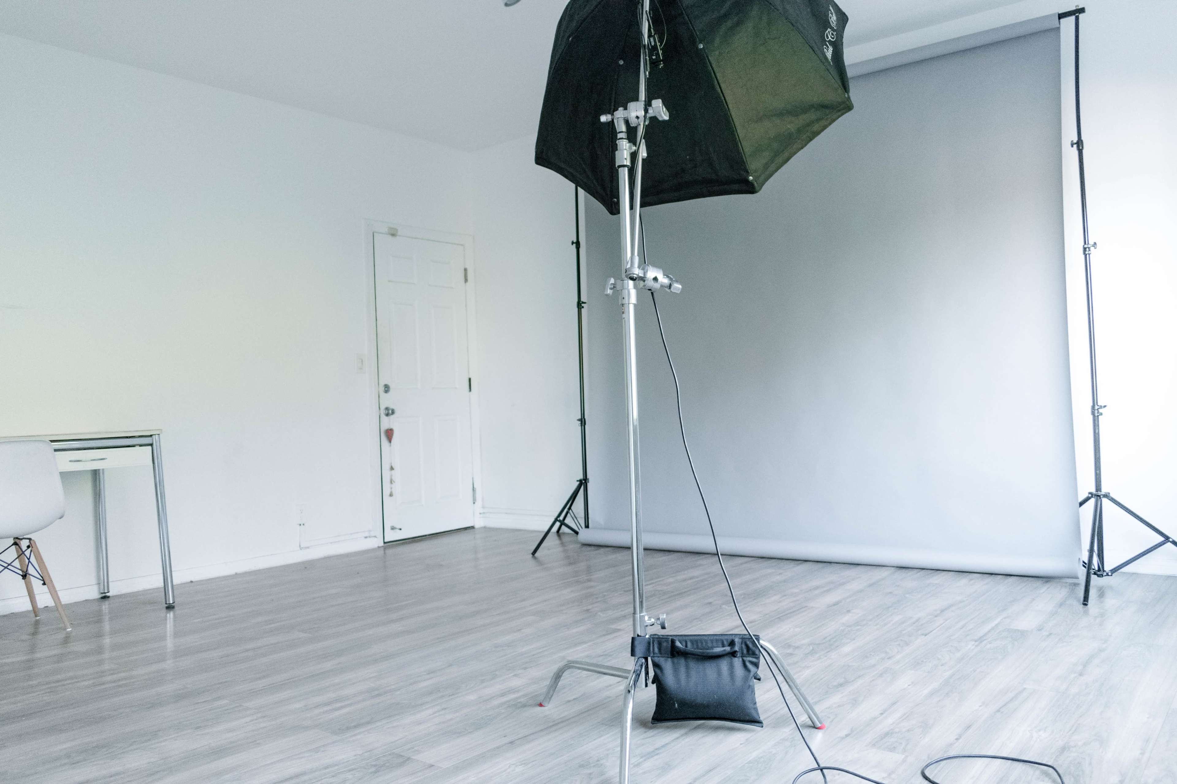 Sunset Strip Photo/Casting Studio Image in Hollywood, Los Angeles, CA